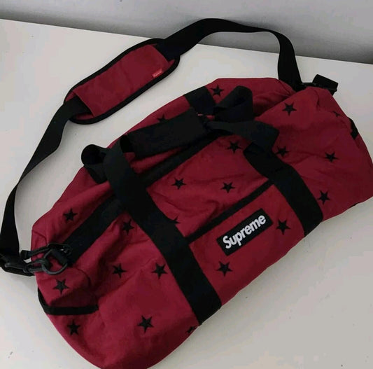 FW13 Supreme Stars Sporttasche Burgund