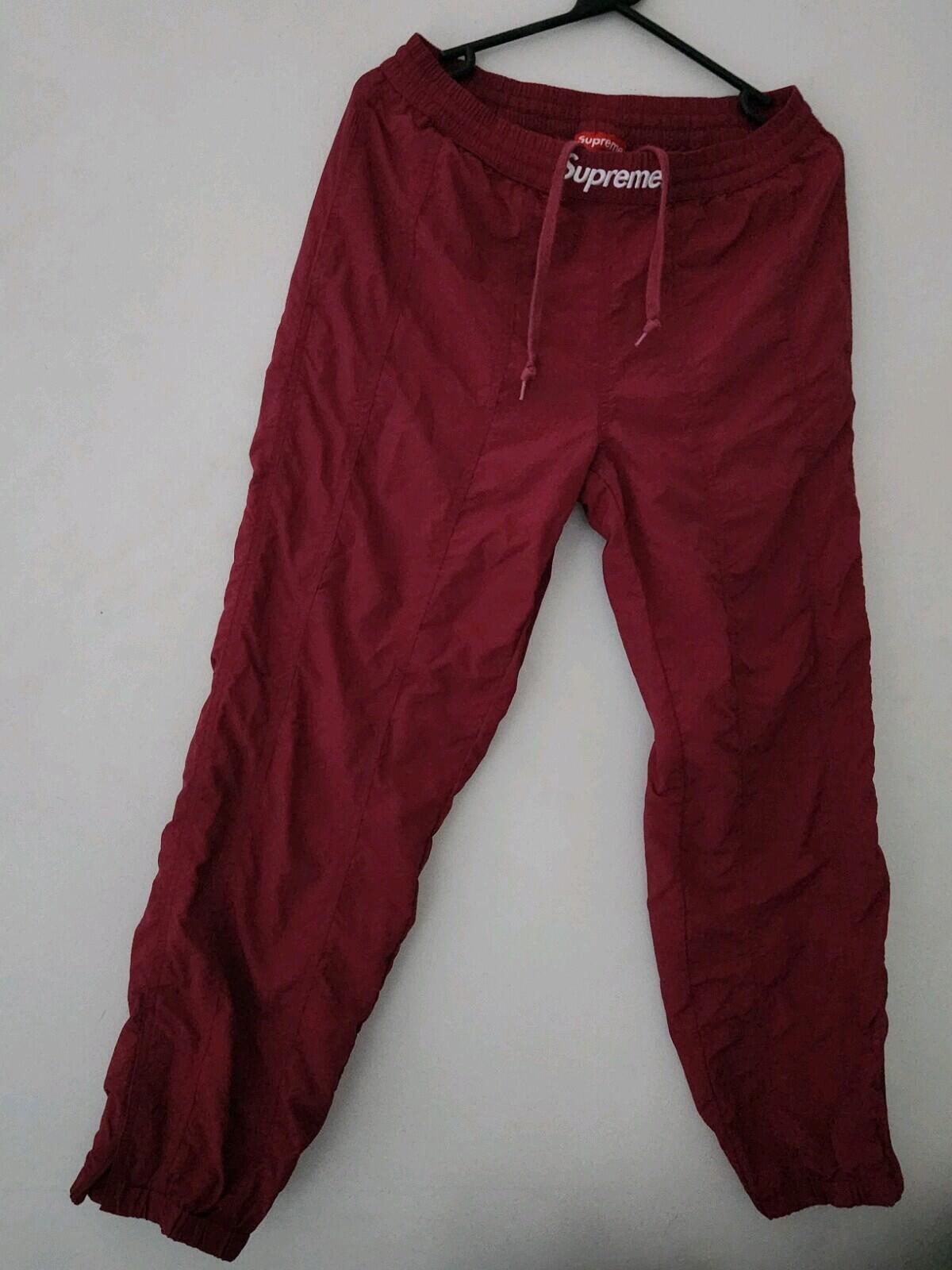 FW19 Supreme Paneled Warm Up Hose Pflaume Größe M Wasserabweisend