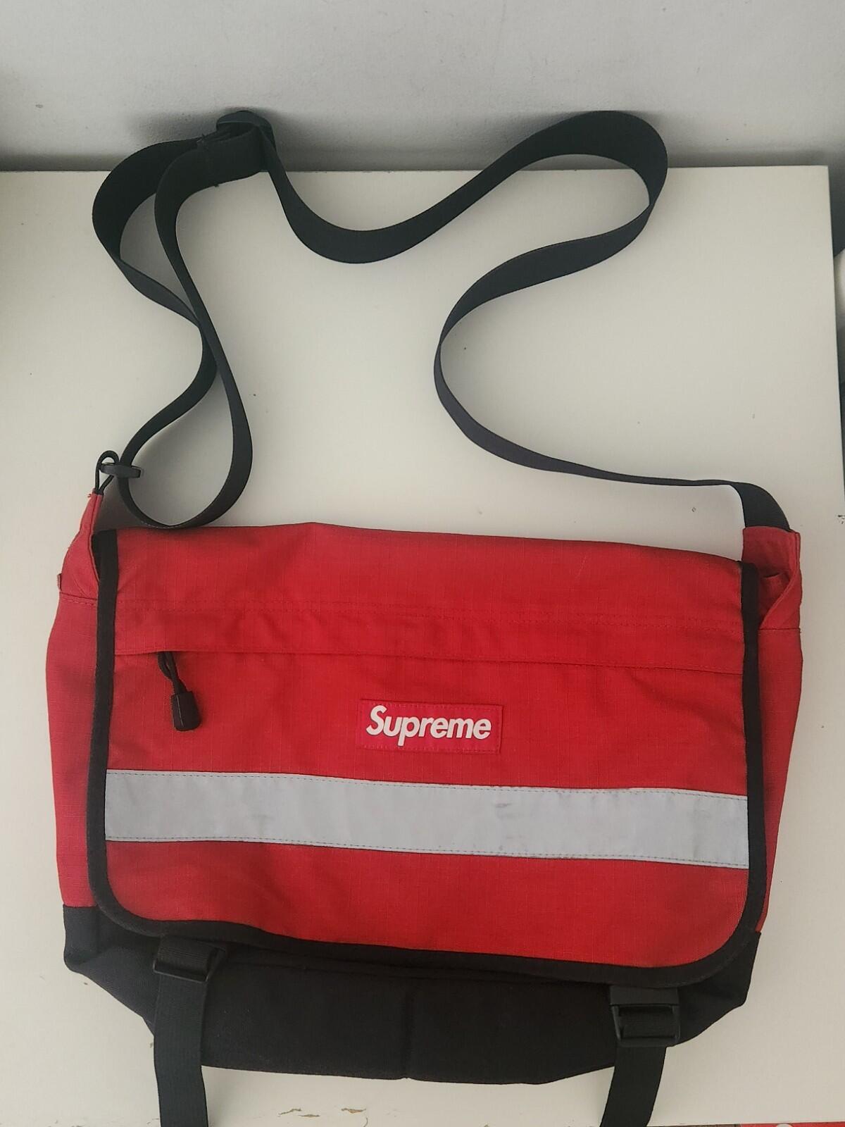FW14 Supreme Hi Vis Bandolera Roja