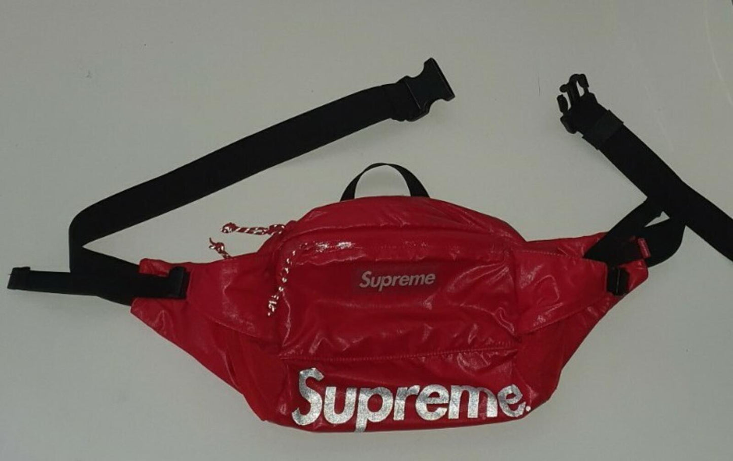 FW17 Supreme rote Gürteltasche Cordura Stoff reflektierender Schriftzug Hüfttasche