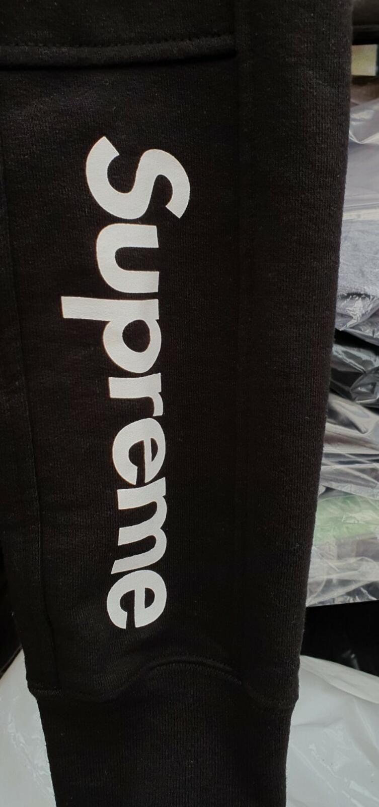 SS19 Supreme Formula Crewneck Black Size M
