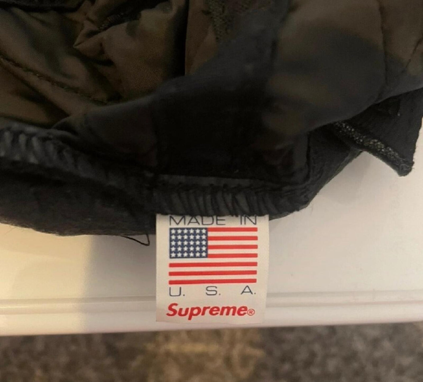 Gorra negra rara Supreme Acolchada Nylon 6 paneles FW14