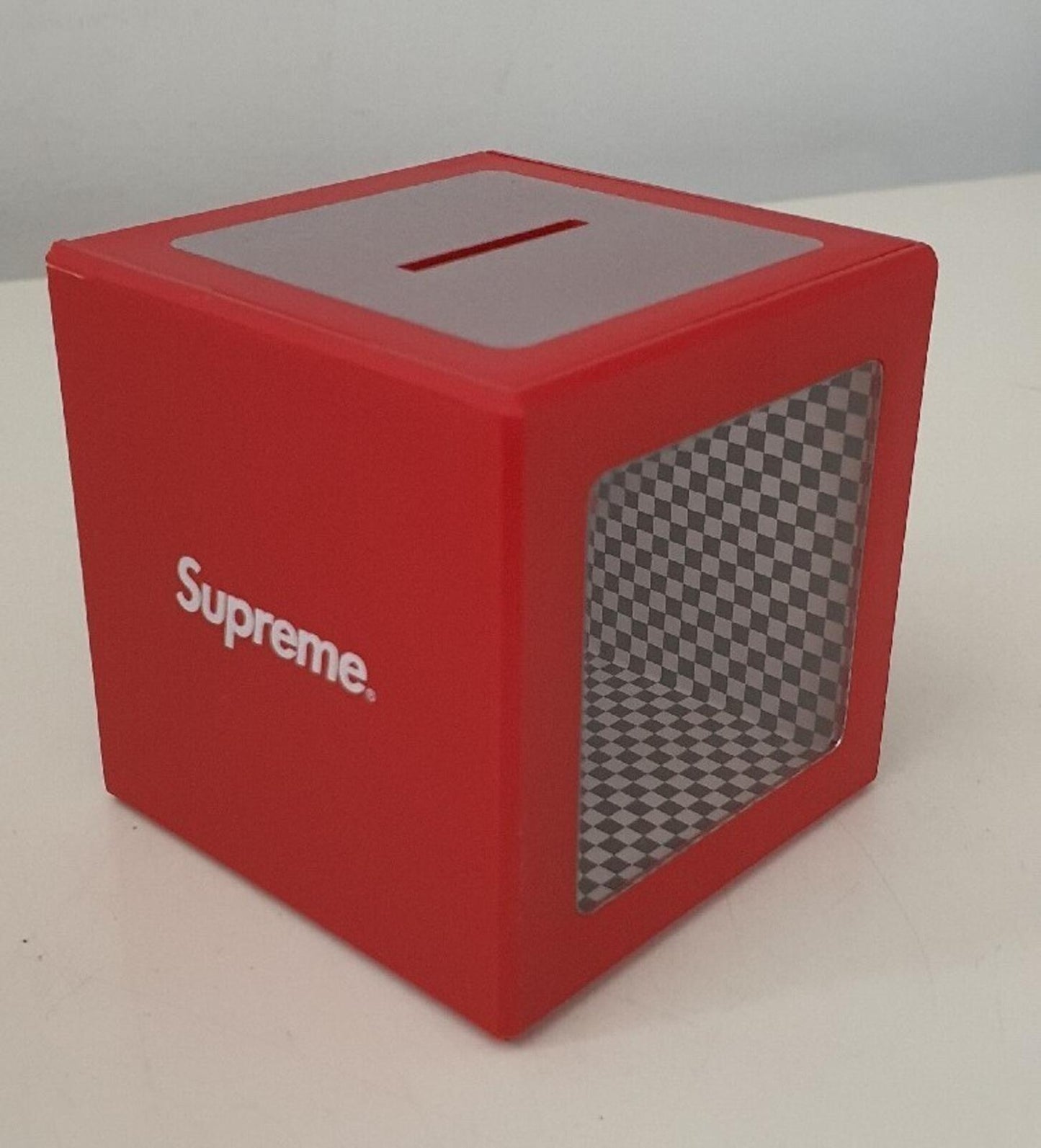 SS18 Supreme Illusion Coin Bank Moneybox Piggy Accesory