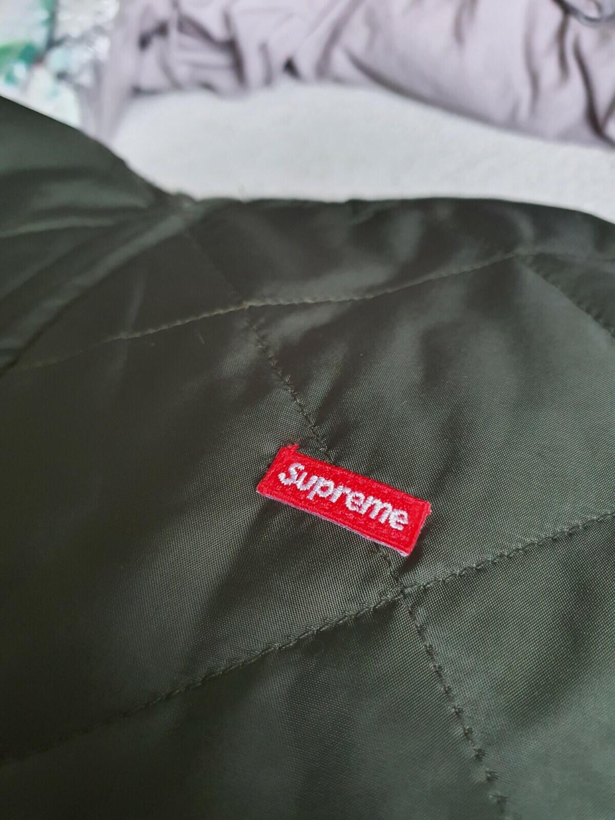 FW17 Supreme reversible shadow plaid vest dark green/ purple Medium New with tag
