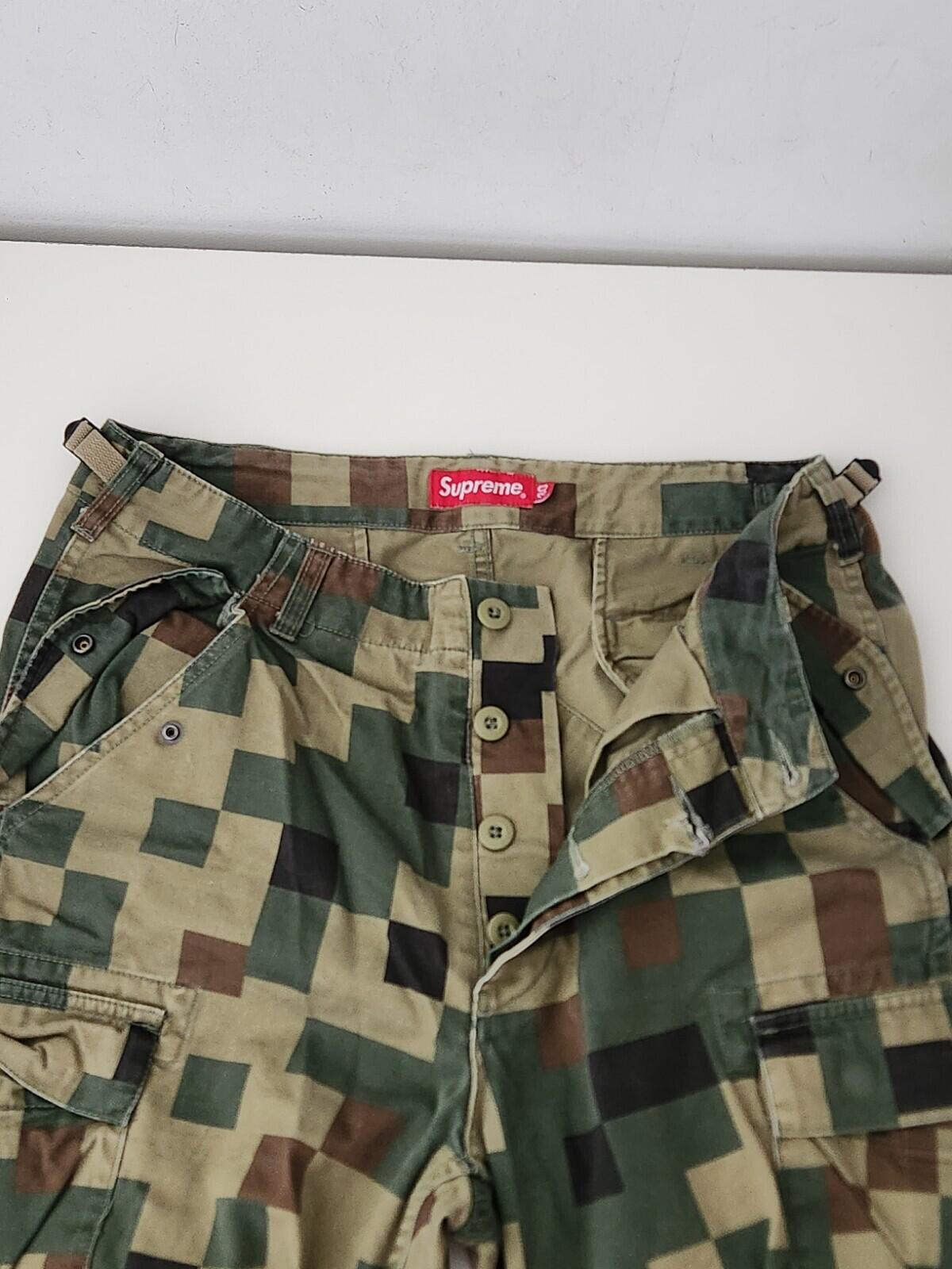 FW20 Supreme cargo pant size 30 W30 L30 Olive Digi Camo