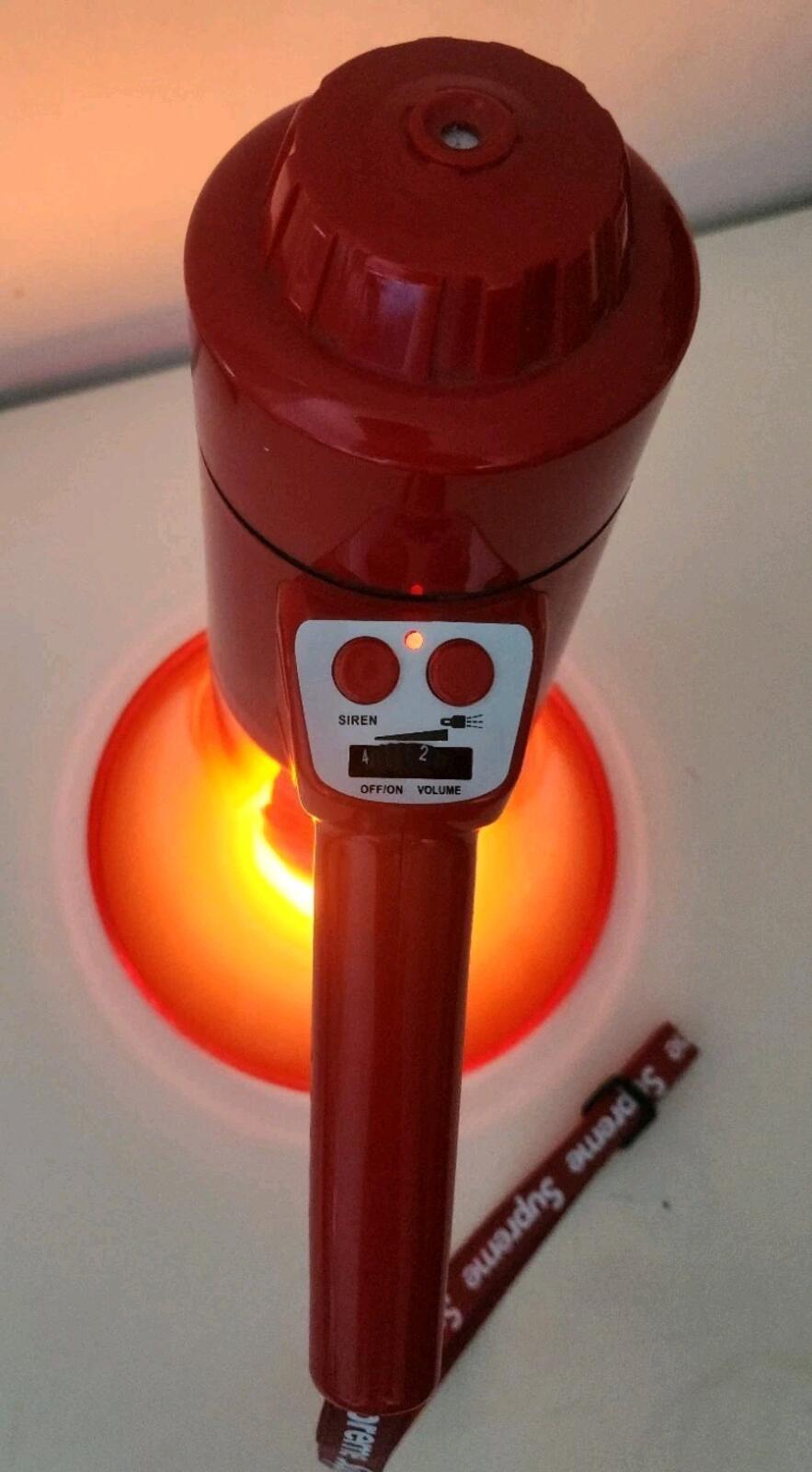 HW21 Supreme x Pyle Wasserdichter Megaphon LED-Zubehör Lautsprecher Bullhorn Schallverstärker