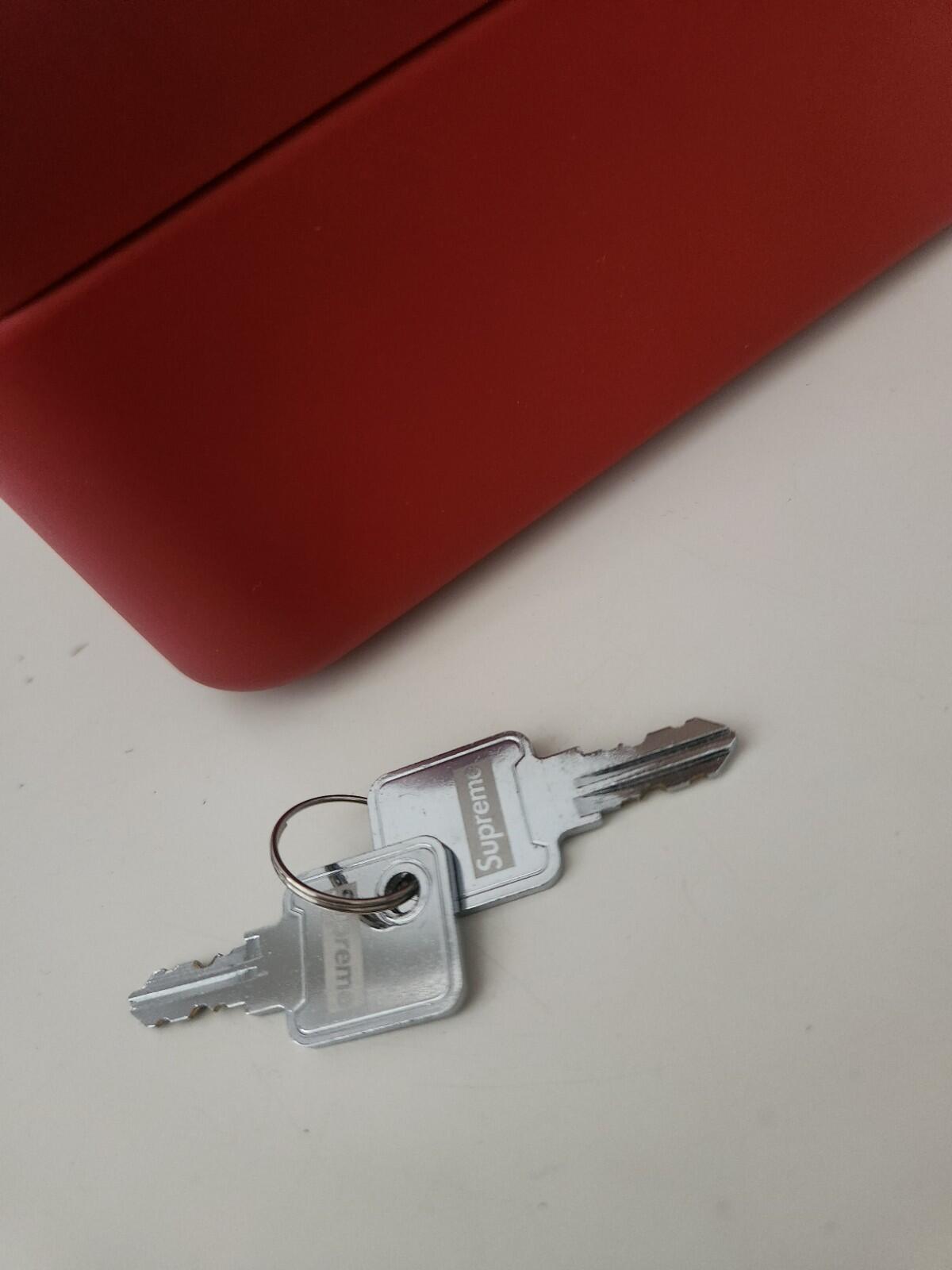 FW17 Supreme lock box red metal 2 keys Accessory Storage Red Powder Coated Iron