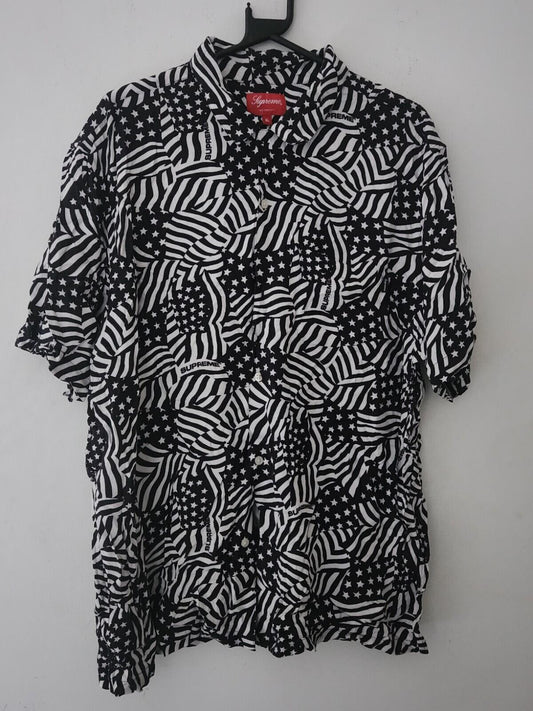 Camisa Rayón Supreme Flags SS20 negra talla XL manga corta