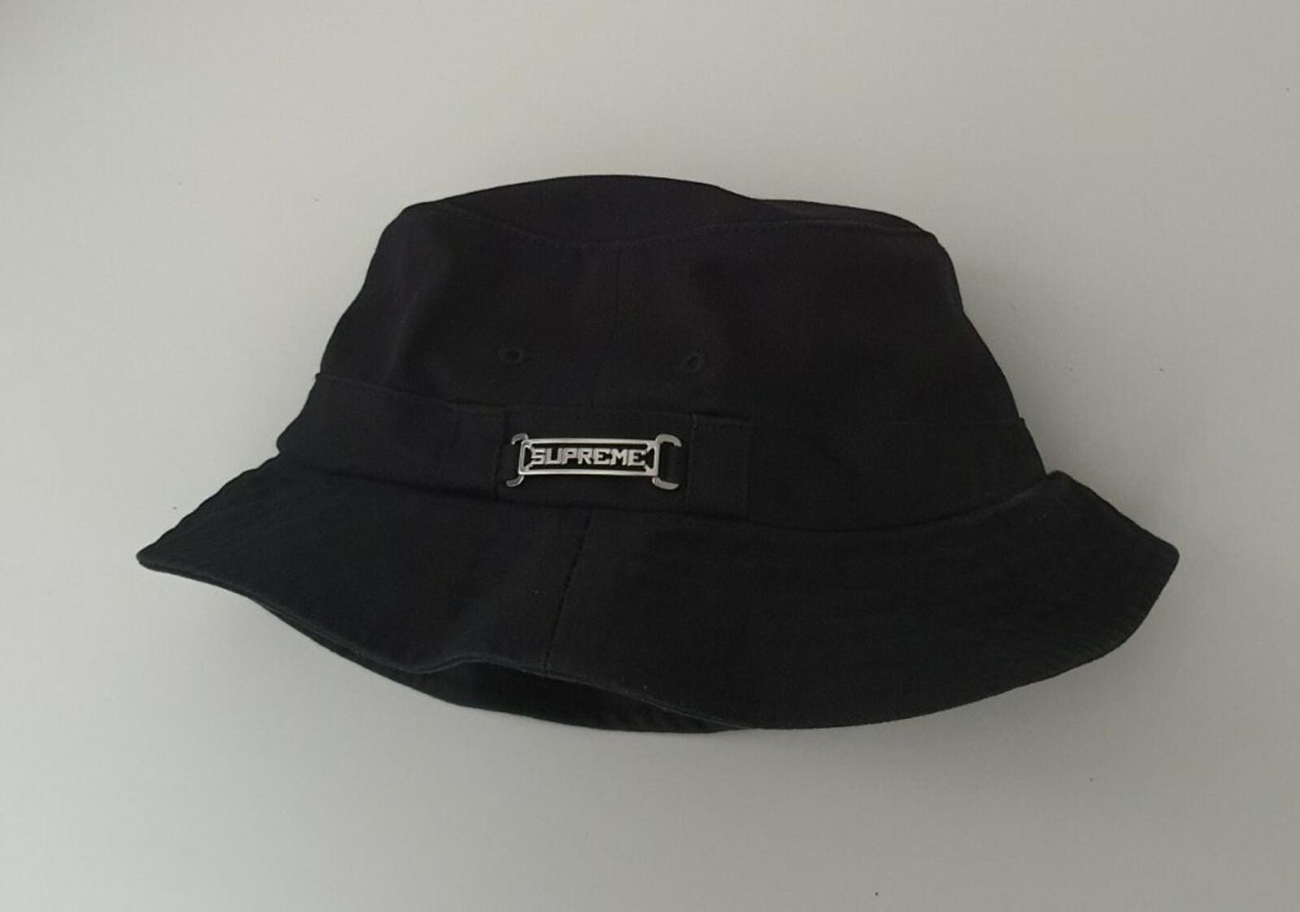SS20 Supreme name plate black crusher size S/M bucket hat small / medium