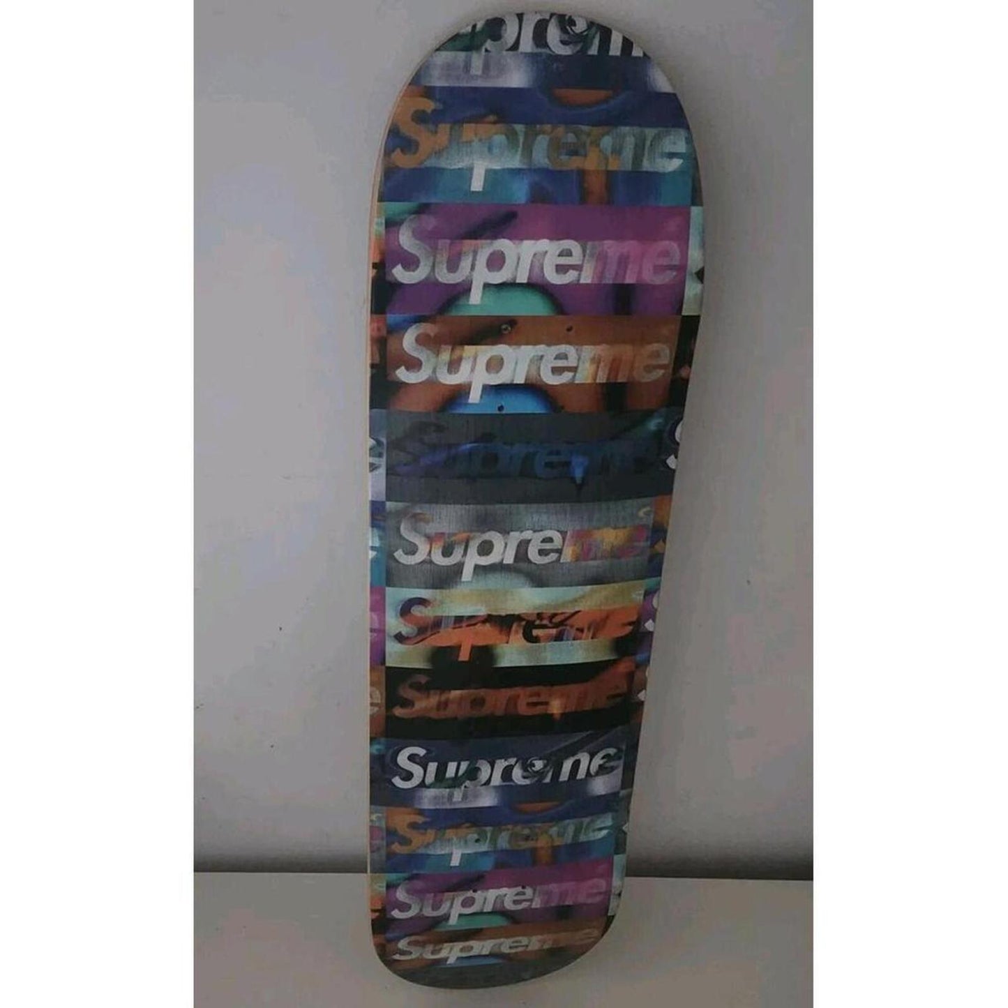 SS20 Supreme Distorted Logo Skateboard Skate Deck Size 8.5" x 32.25