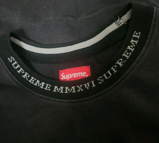 FW16 Supreme Rib Logo Athletic Top Camiseta Negra Talla L