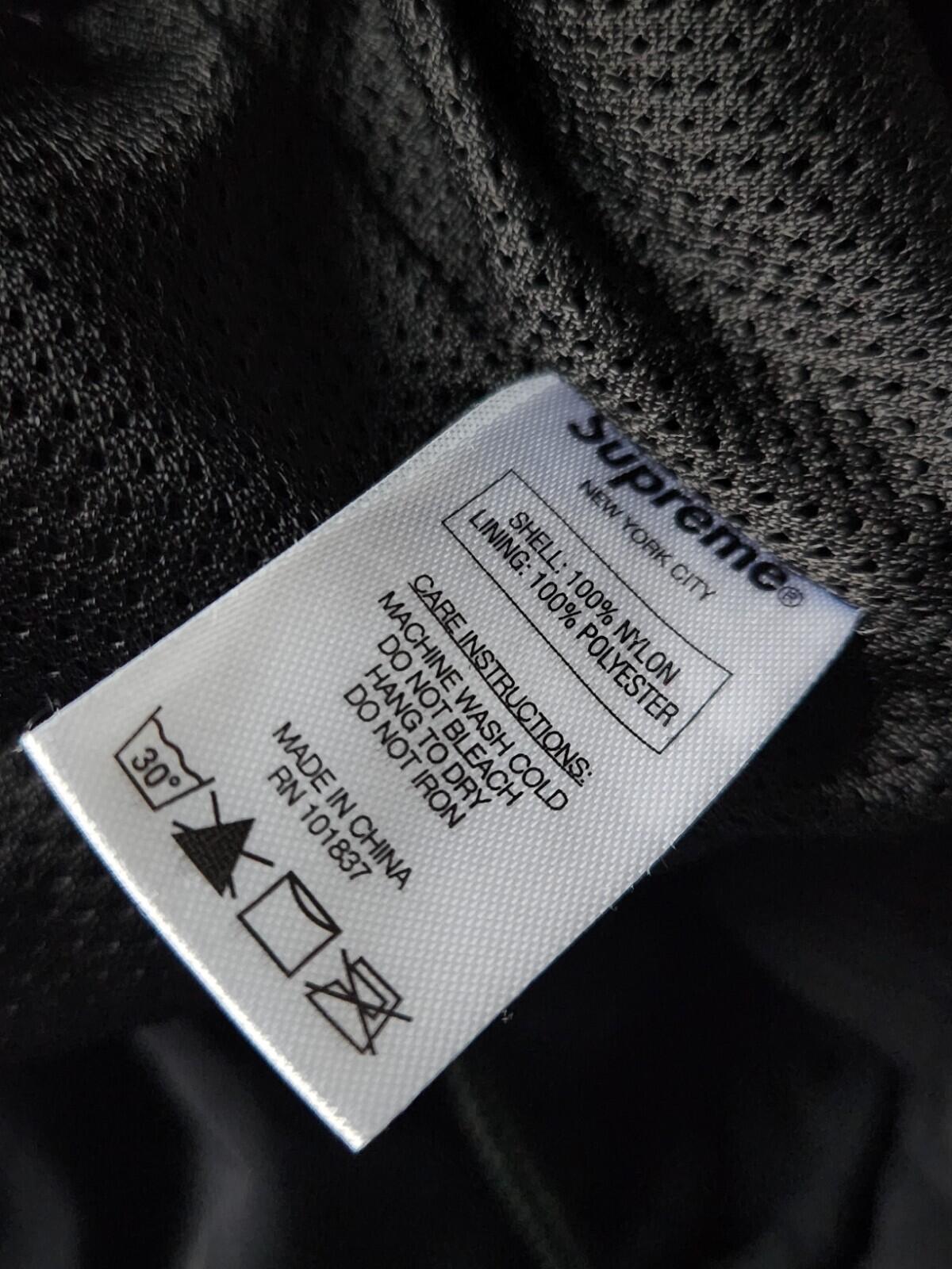 SS20 Supreme Nylon Water Short Negro Talla L