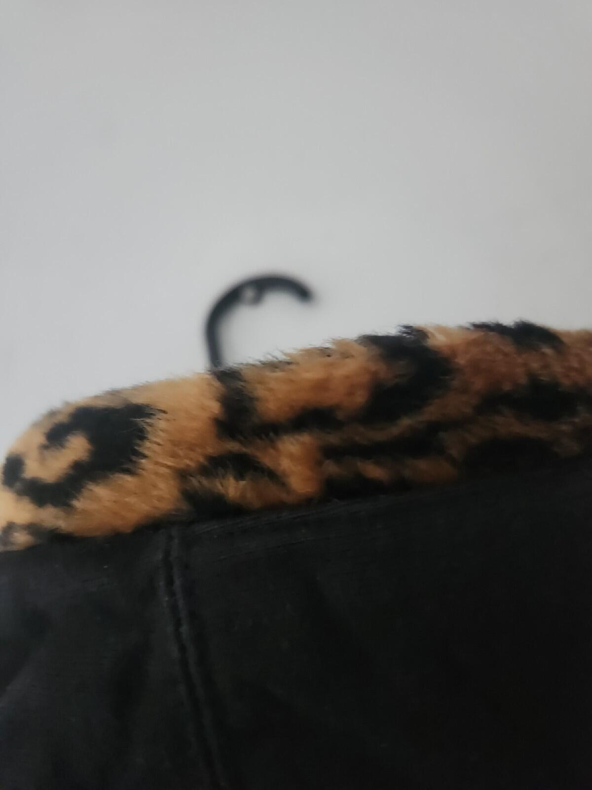 FW21 Supreme Leopard Trim Hooded Sweatshirt Black Size XL