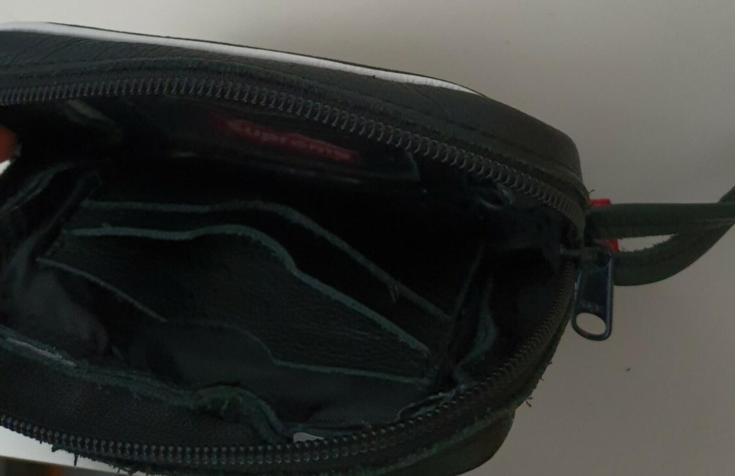 SS17 Supreme x Vanson Leather Wristbag Bag Black
