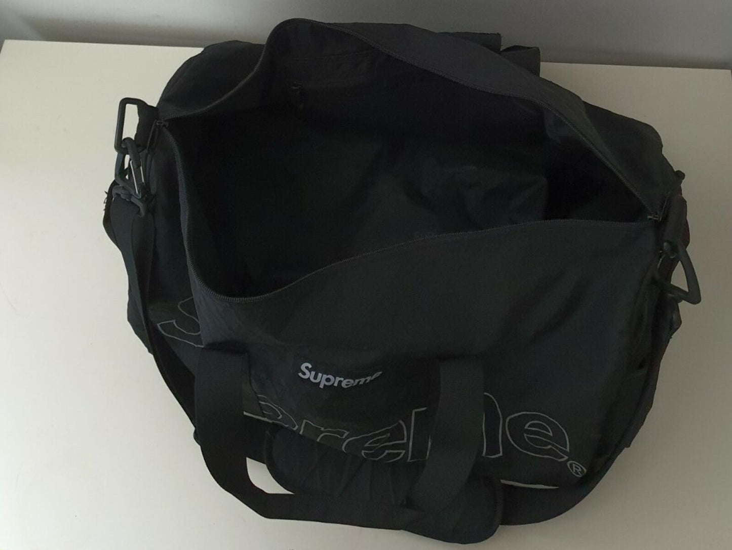 FW18 Supreme Duffle bag Water and Abrasion resistant 3M reflective logo Black