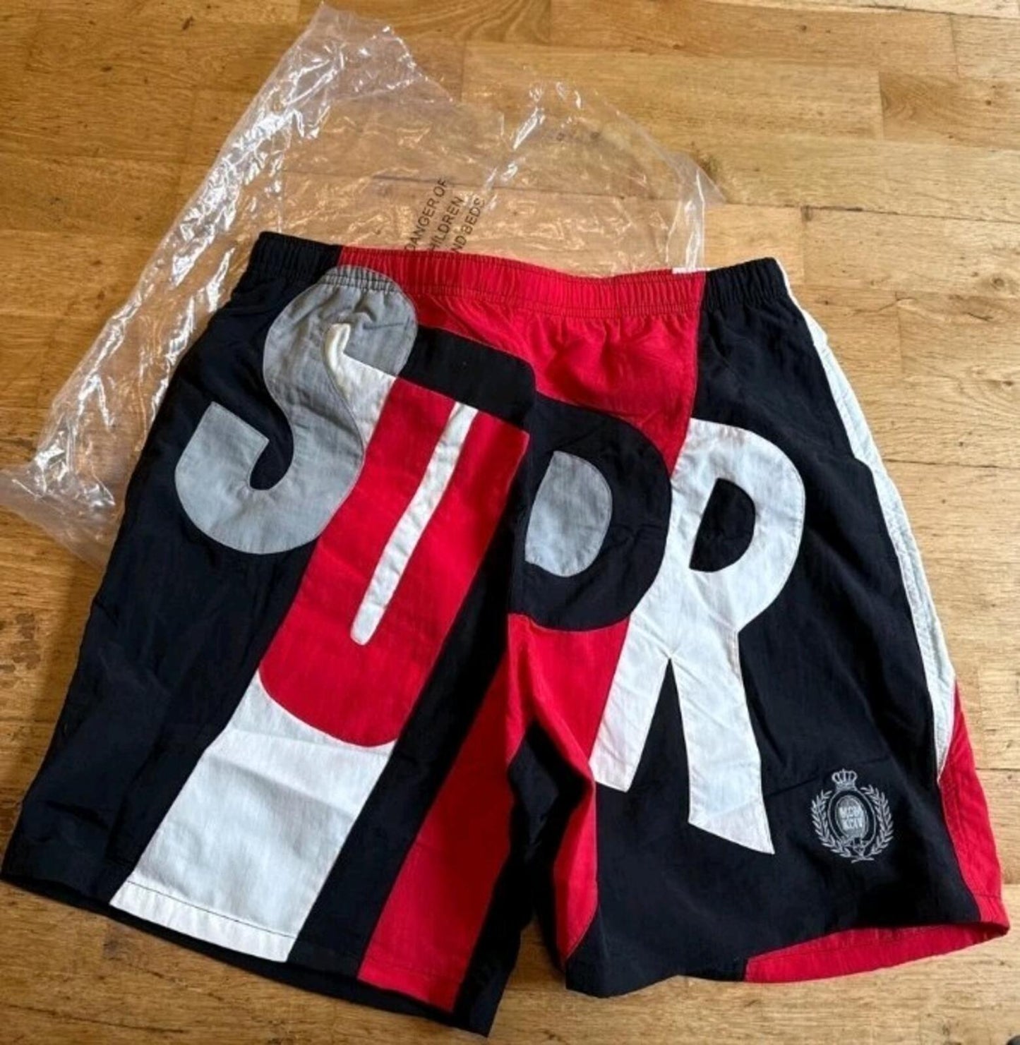 SS20 Supreme Big Letter Water Shorts Negro Talla M