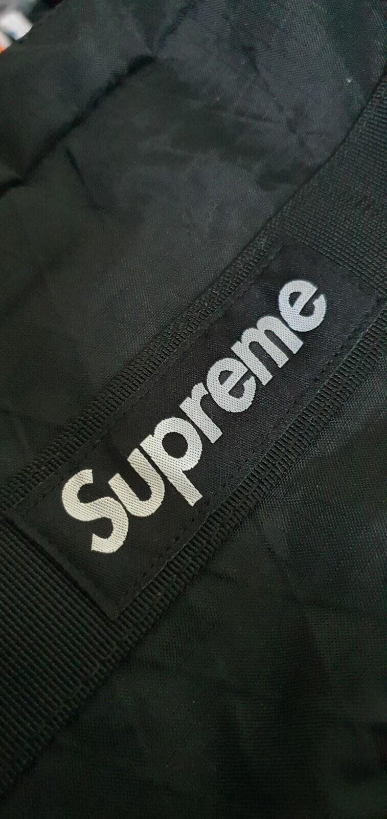 FW18 Supreme Utility Bag Impermeable