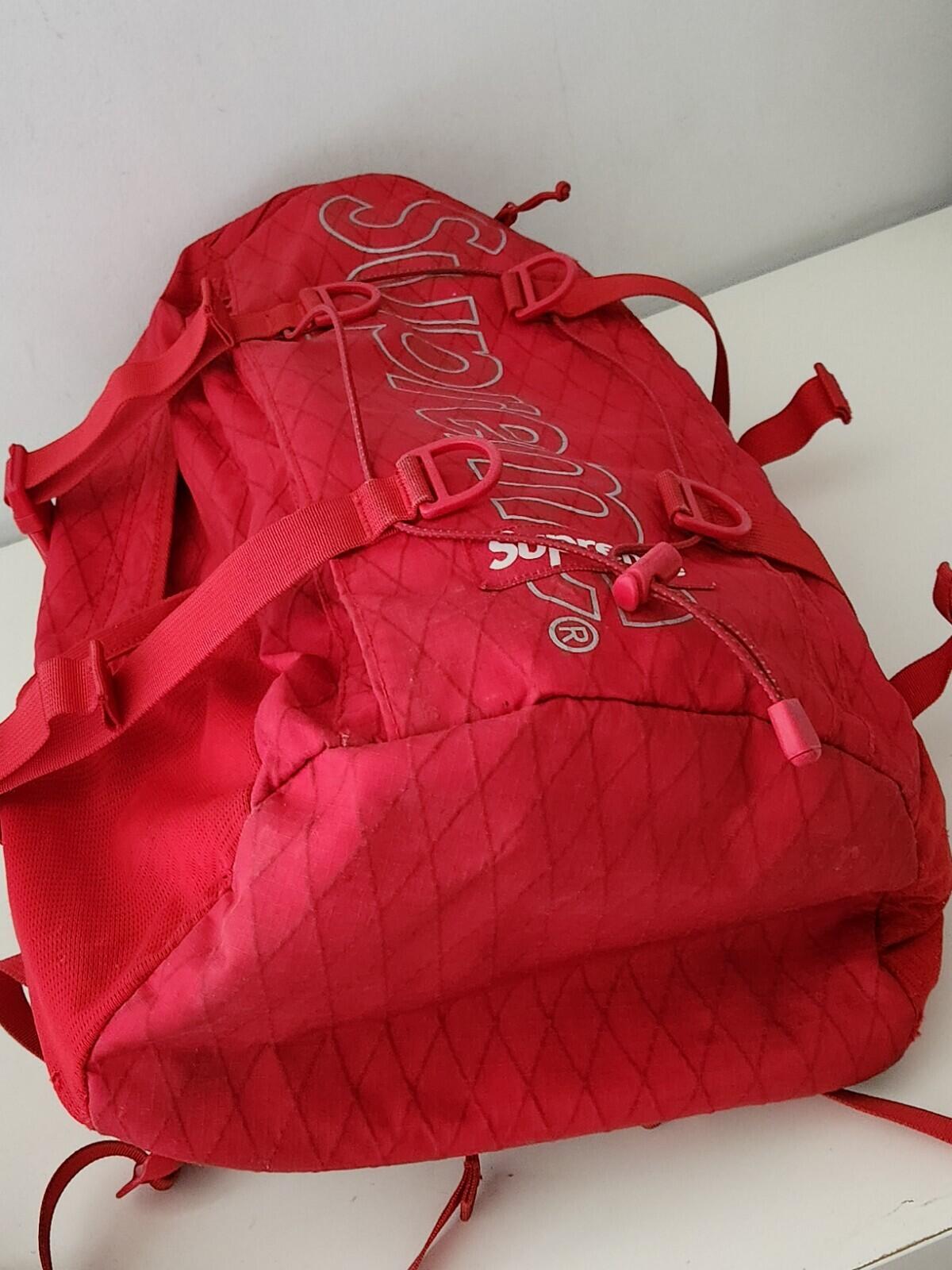 FW18 Supreme backpack Water And Abrasion Resistant