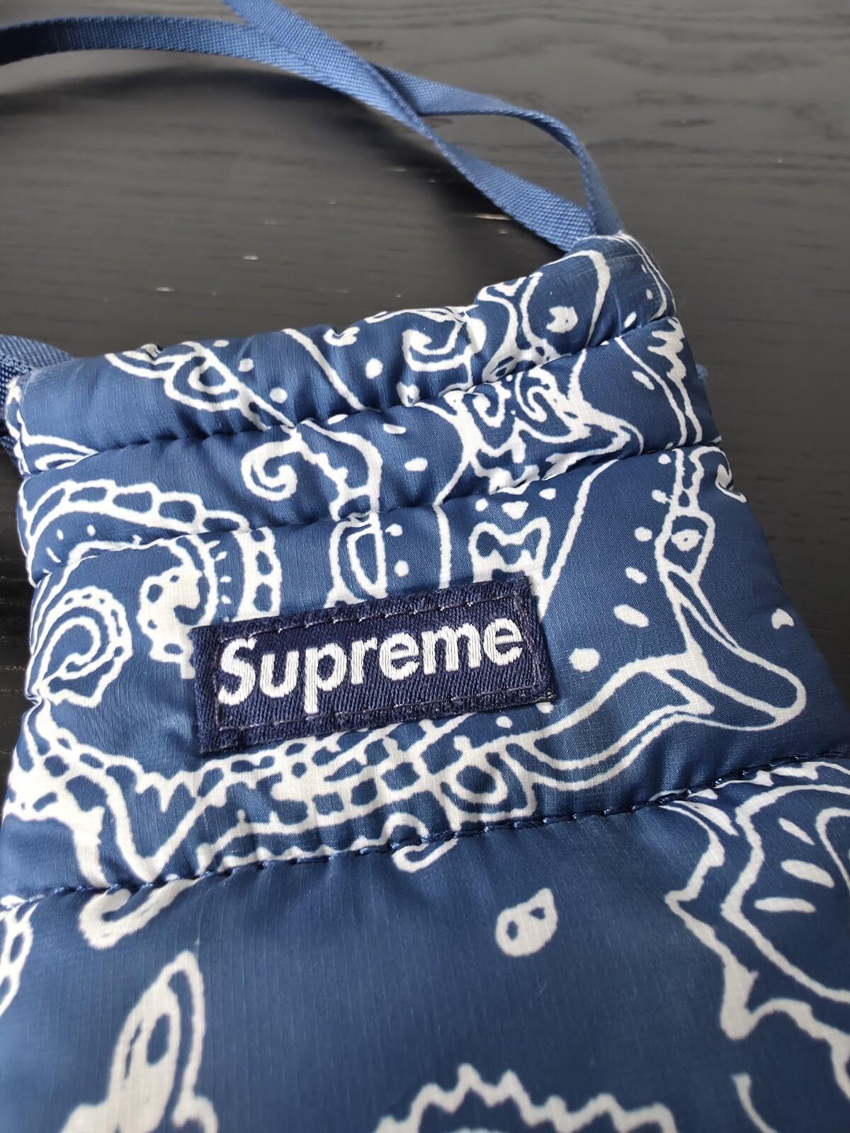 FW22 Supreme Puffer Neck Pouch Bag Blue Paisley Water Resistant Mobile Phone