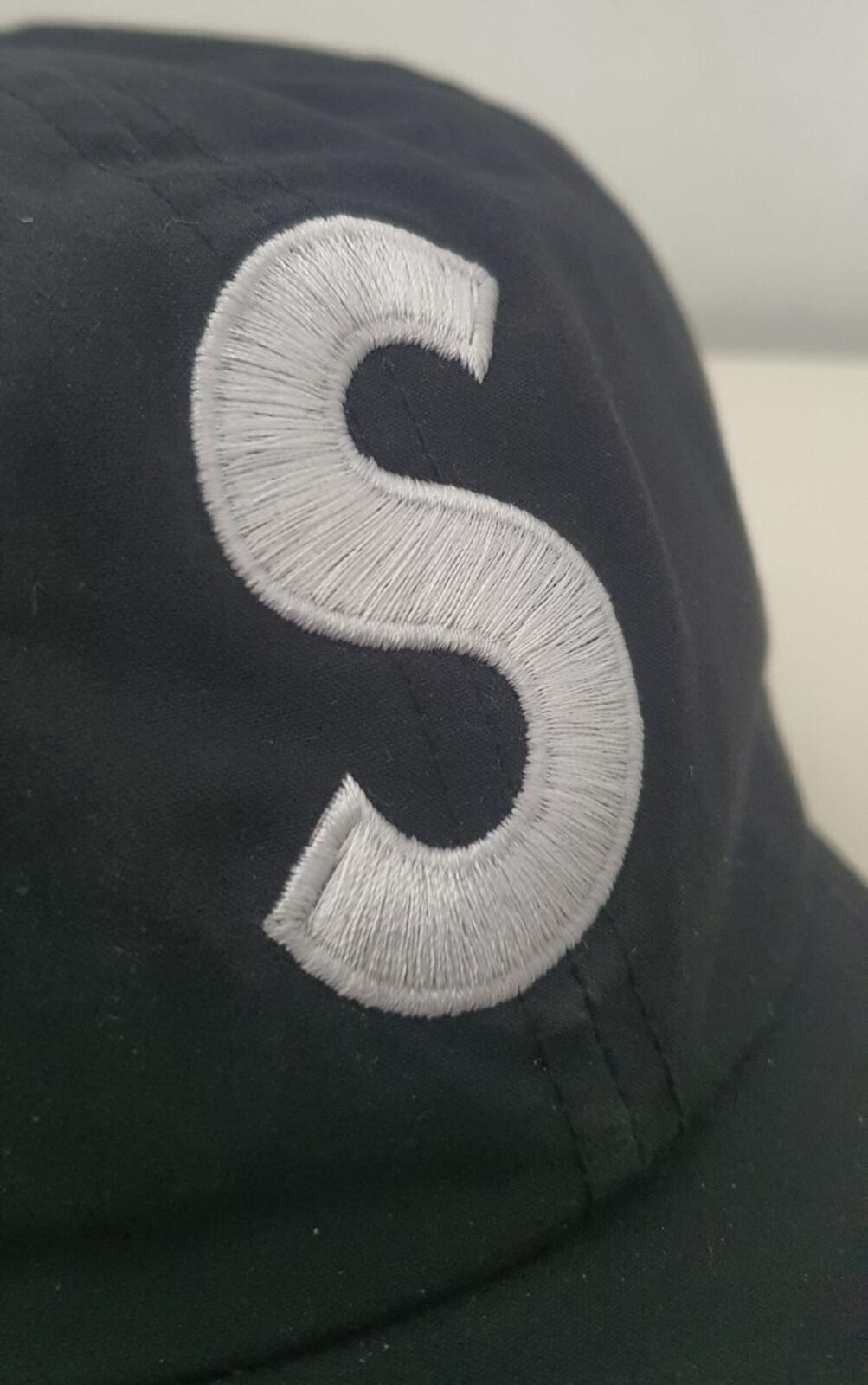 FW21 Supreme Ventile S Logo 6-panel Cap Wasserabweisende Kappe Schwarz Reflektierend
