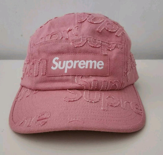 Gorra Camp de Algodón con Vaquero Grabado a Láser Supreme SS24 Rosa