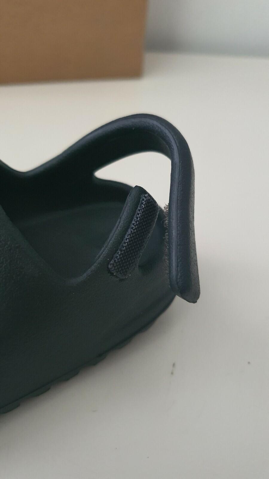 ADIDAS YEEZY New INFANTS ONYX SLIDE 4K UK 4K Black grey slides Baby