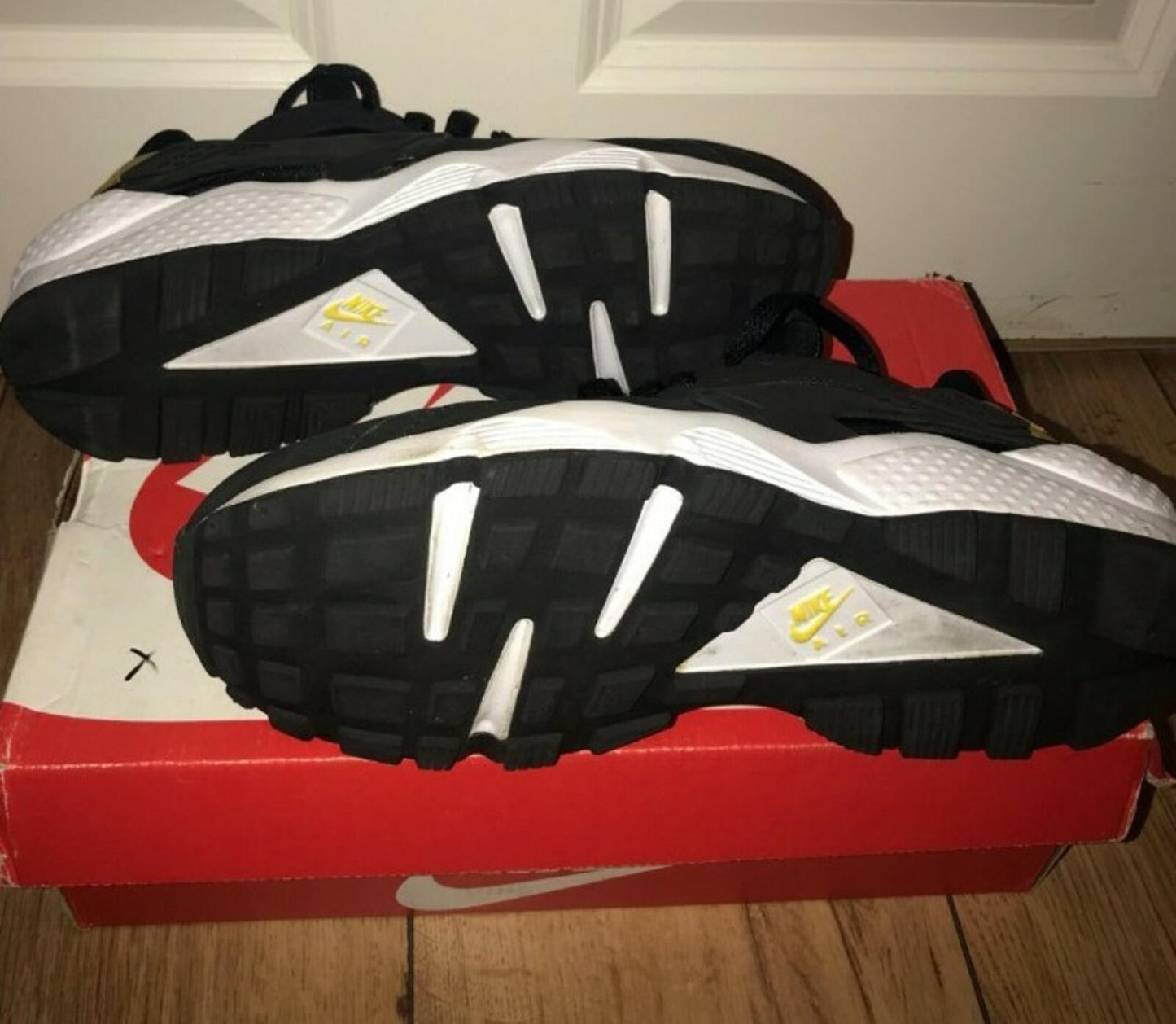 Nike 2013 Huarache Le Black Tour US 9.5 UK 8.5 EU 43