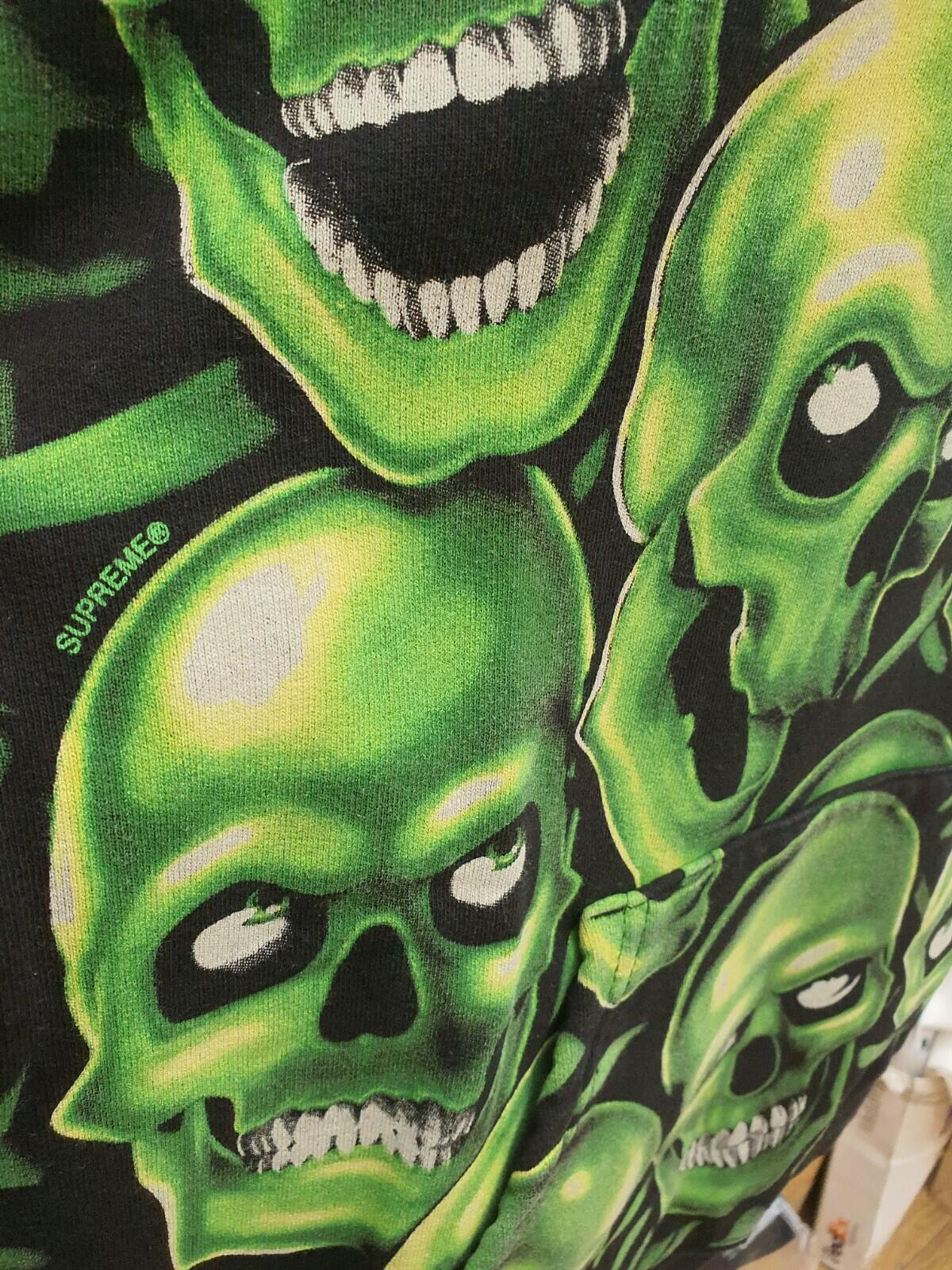 SS18 Supreme Skull Pile hooded sweatshirt L large glow in the dark hoodie green