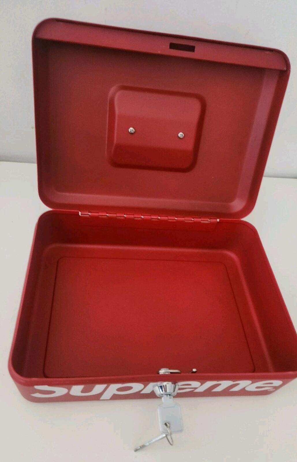 FW17 Supreme lock box red metal 2 keys Accessory Storage Red Powder Coated Iron