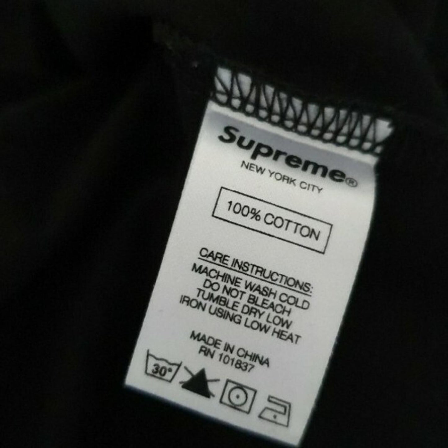 SS18 Supreme Bevel L/S Top Black Größe XL