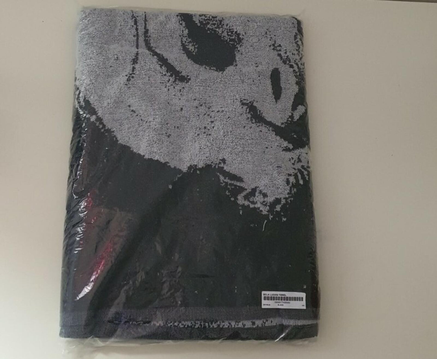 SS19 Supreme Bela Lugosi Black Towel Dracula Size 69.5" x 39" New And Unopened