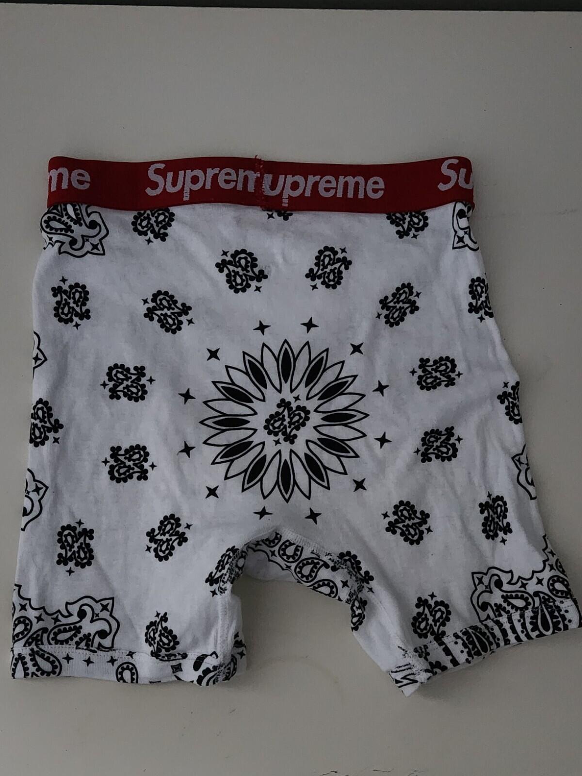 FW22 Supreme Hanes bandana boxer briefs New Underwear Size S Small White Shorts