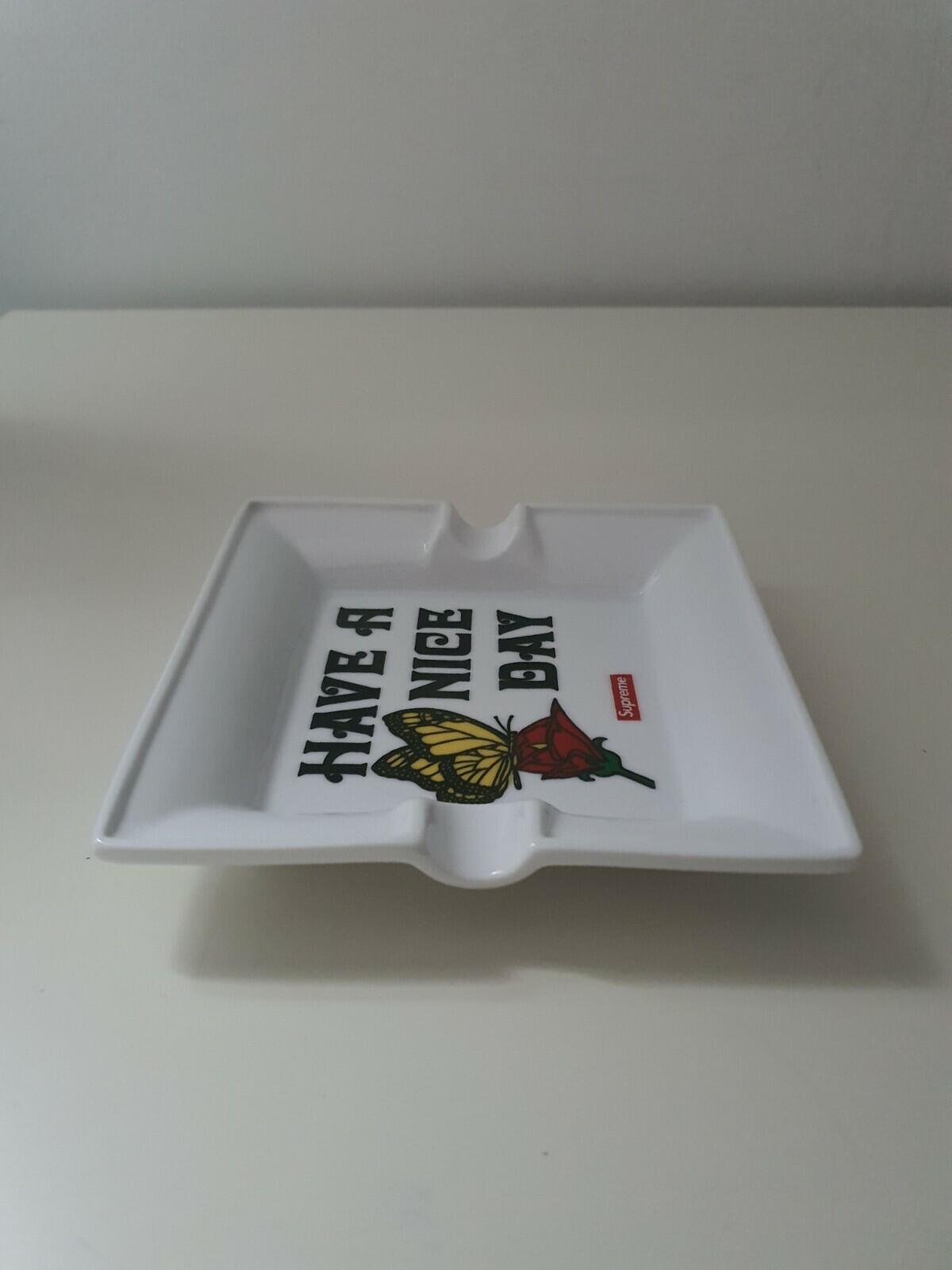 SS15 Supreme Butterfly Ashtray Ceramic Tray White