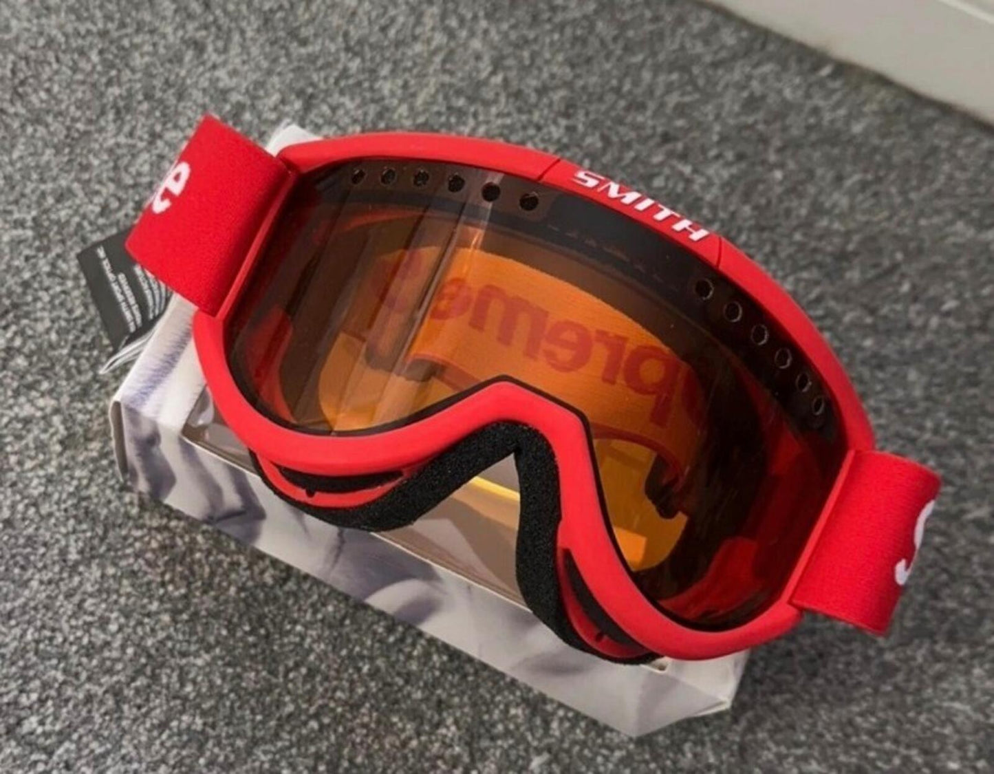 FW15 Supreme x Smith Cariboo Otg Ski Google Red goggles Built In U.S.A Accessory