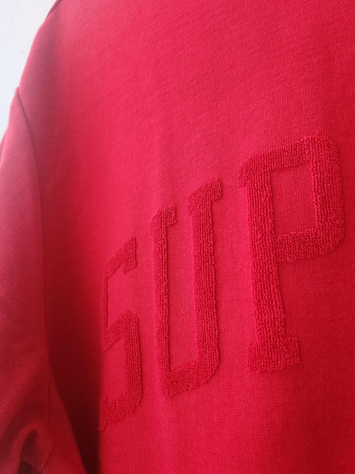 FW19 Supreme Chenille Arc Logo S/S Top camiseta roja talla mediana M