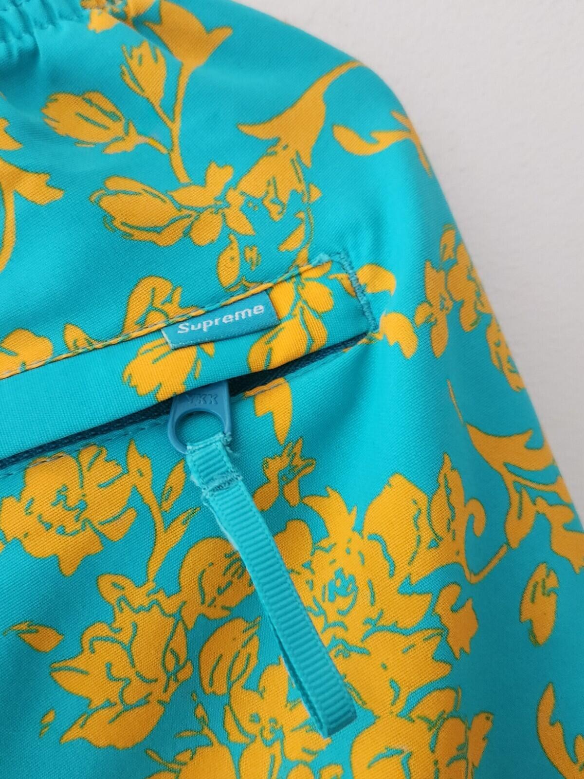 SS20 Supreme Warm Up pants Floral pant size M Medium Water Resistant