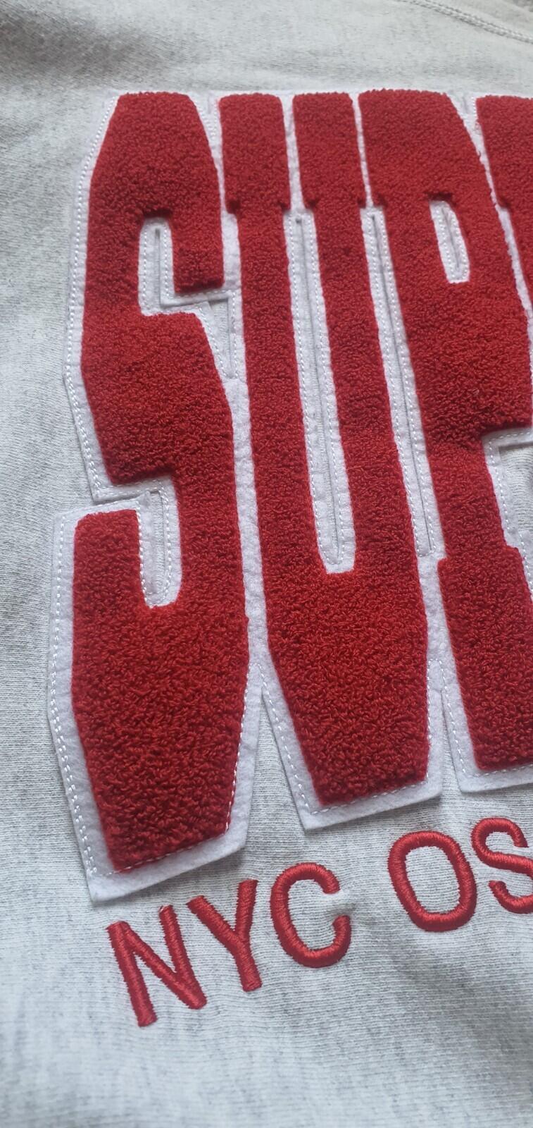 FW21 Supreme Cities Crewneck Gris Ceniza Talla M