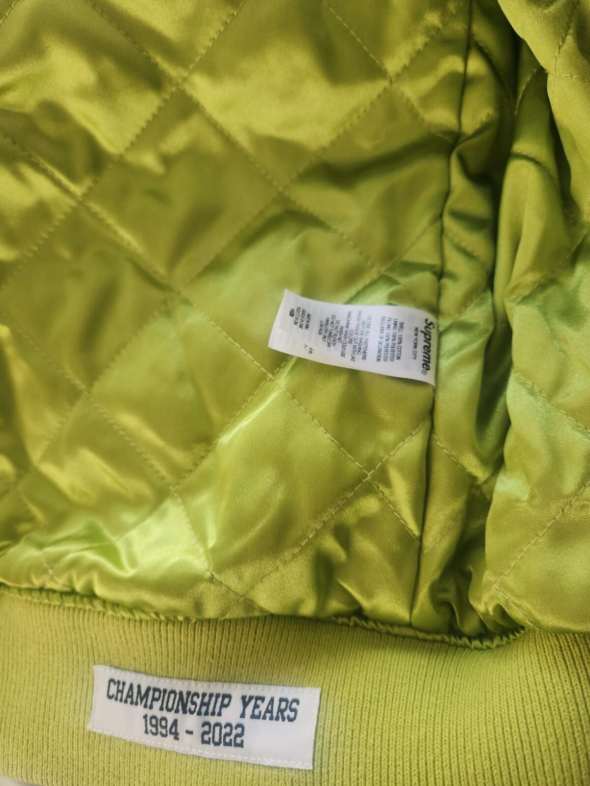 HW22 Supreme x Mitchell & Ness Doughboy Twill Varsity Jacket Grün Größe L