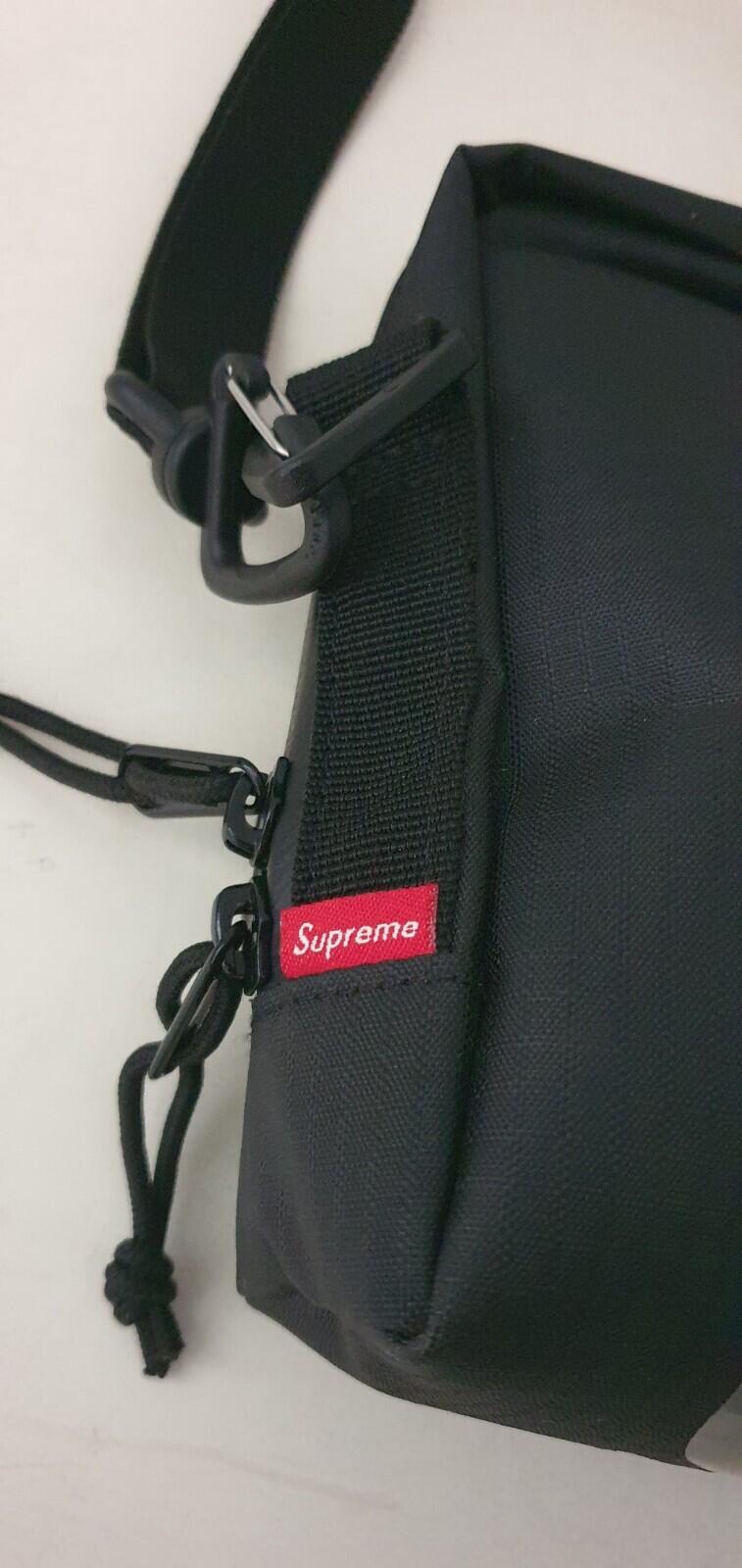 SS21 Supreme black neck pouch shoulder bag
