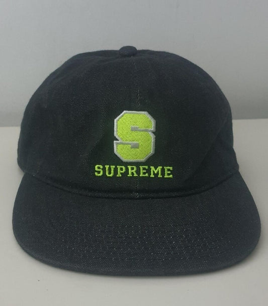 Gorra FW14 Supreme Fitted Denim Varsity de 6 paneles negra Talla M