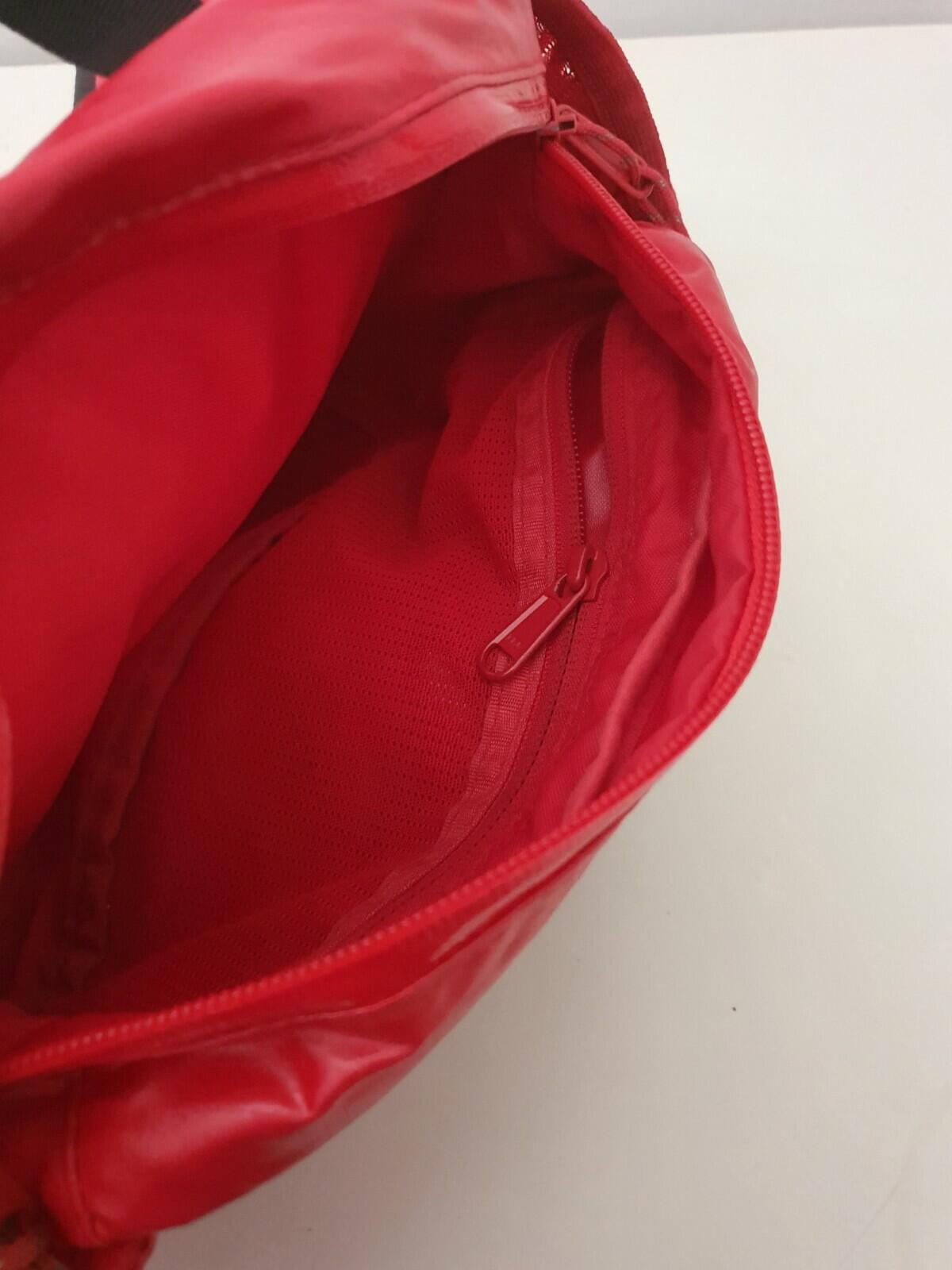 FW17 Supreme rote Gürteltasche Cordura Stoff reflektierender Schriftzug Hüfttasche
