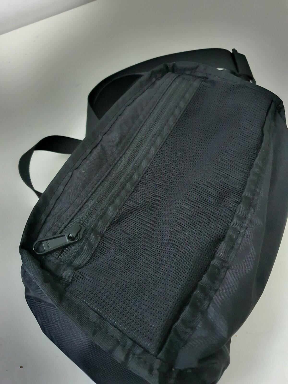 FW17 Supreme Waist Bag Black