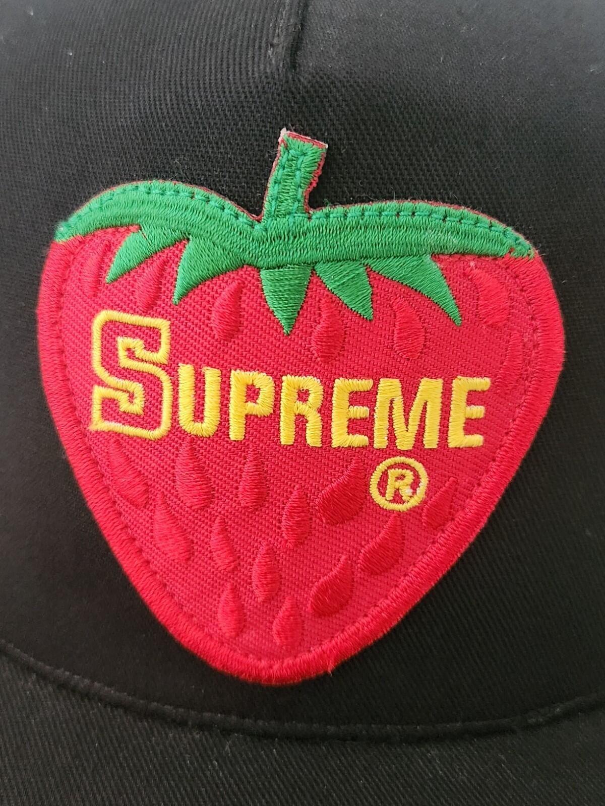 SS17 Supreme Strawberry Mesh Back 5-Panel Cap Schwarz