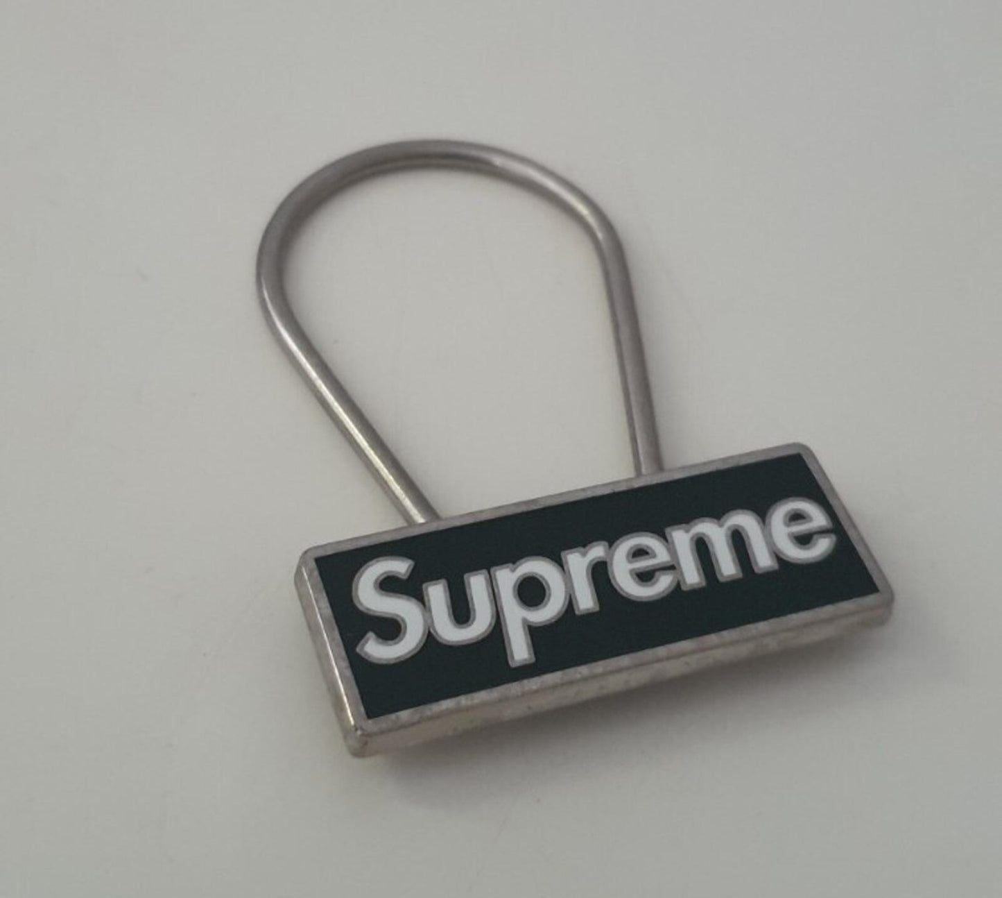 FW15 Supreme Clip Keychain Black