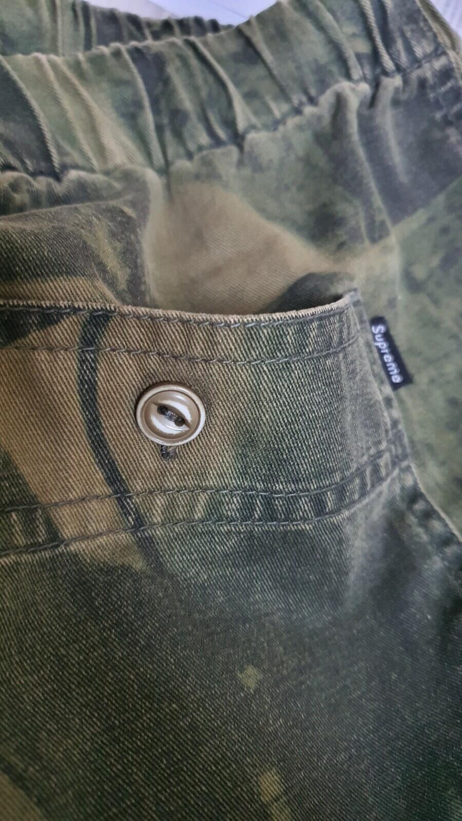 FW19 Supreme Is Love skate pant size S small olive pants