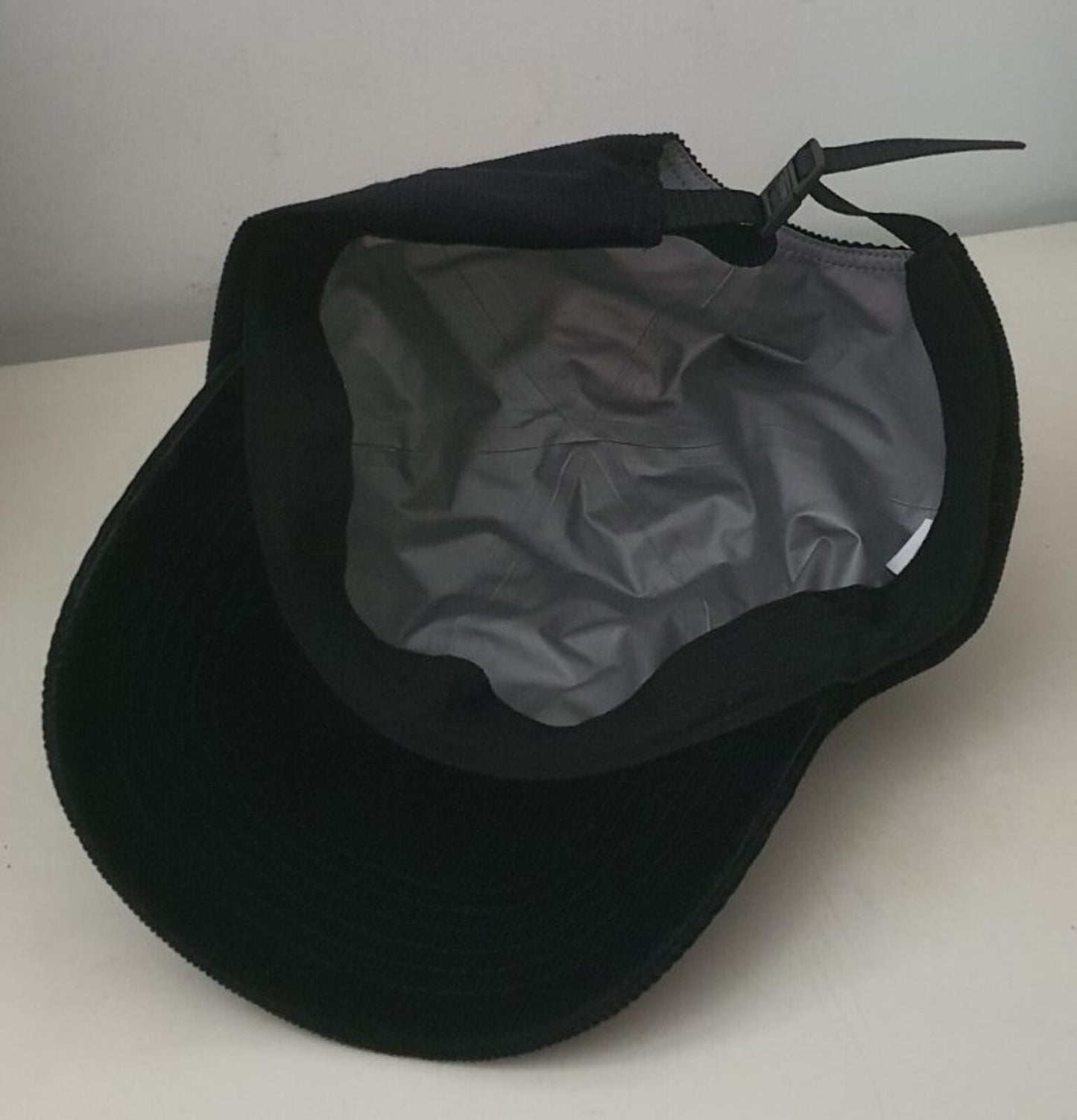 FW21 Supreme GORETEX corduroy Classic Logo 6-panel black water resistant hat Cap