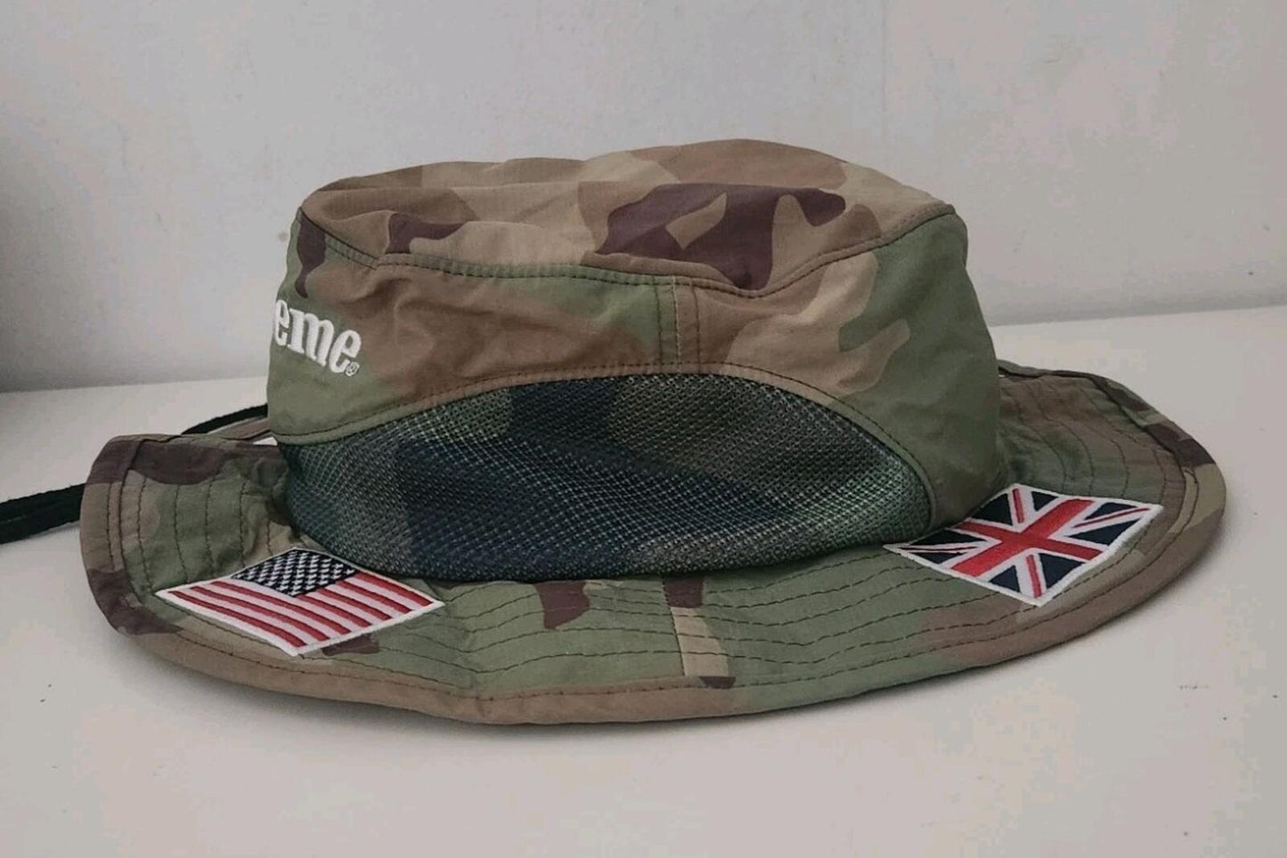 SS20 Supreme Flags Boonie Hat S / M Woodland Camo Wasserabweisend Small / Medium