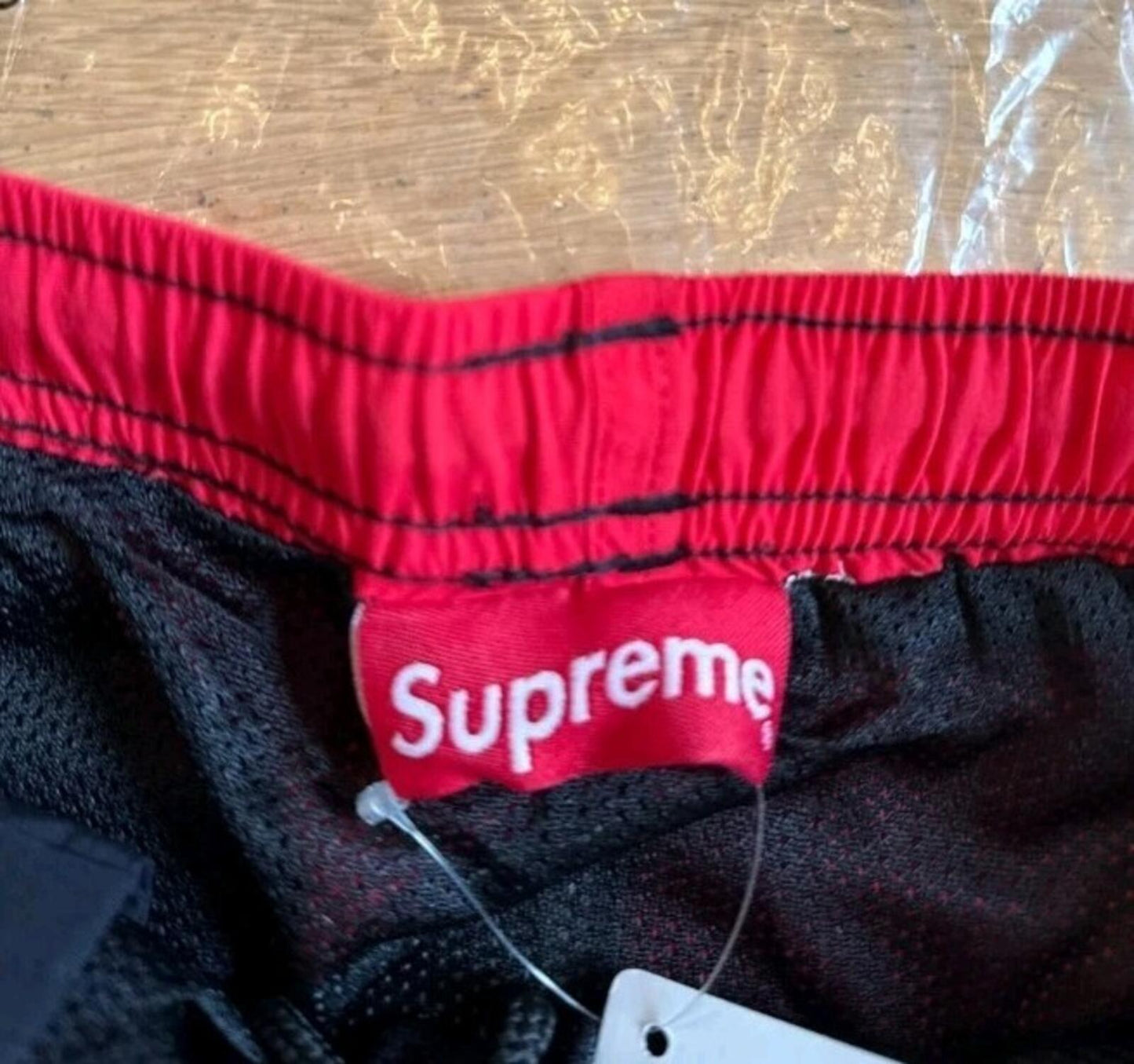 SS20 Supreme Big Letter Water Shorts Negro Talla M