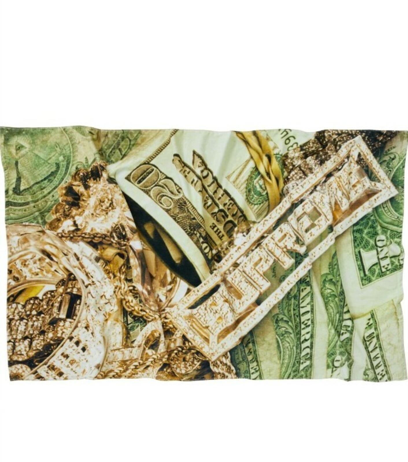 SS20 Supreme Bling Green Beach Towel Size 39"x 69.5" New and unopened Accessory