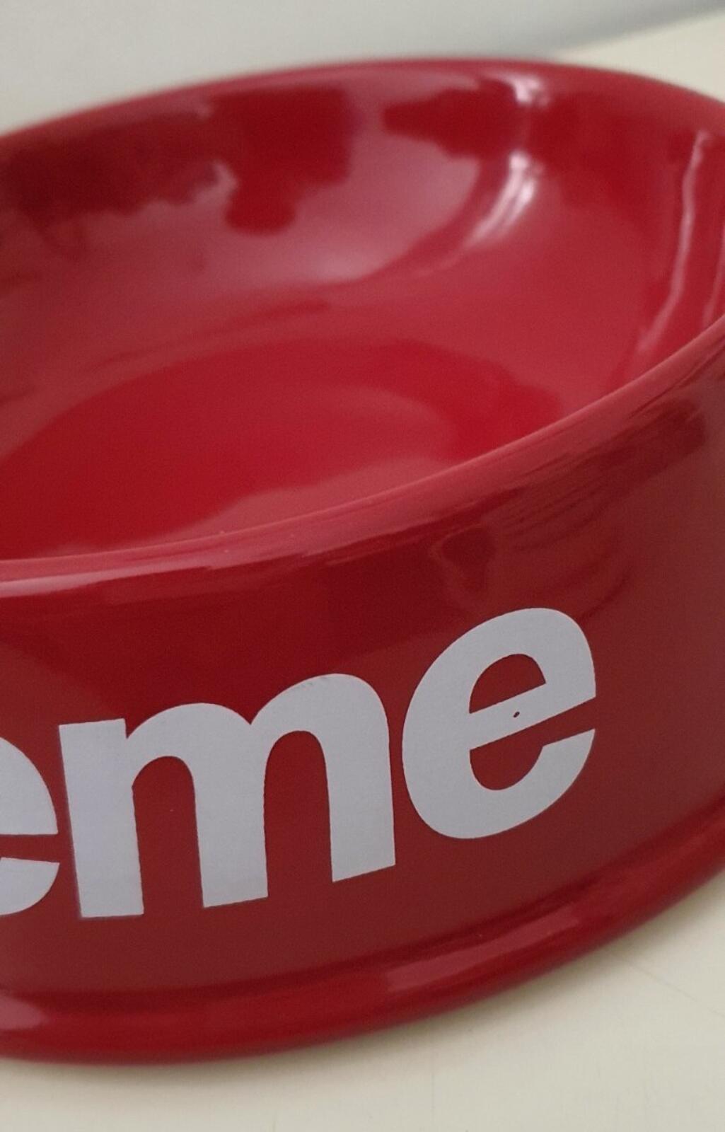 SS11 Supreme dog bowl red ceramic accessory vintage from 2011 big logo Very Rare